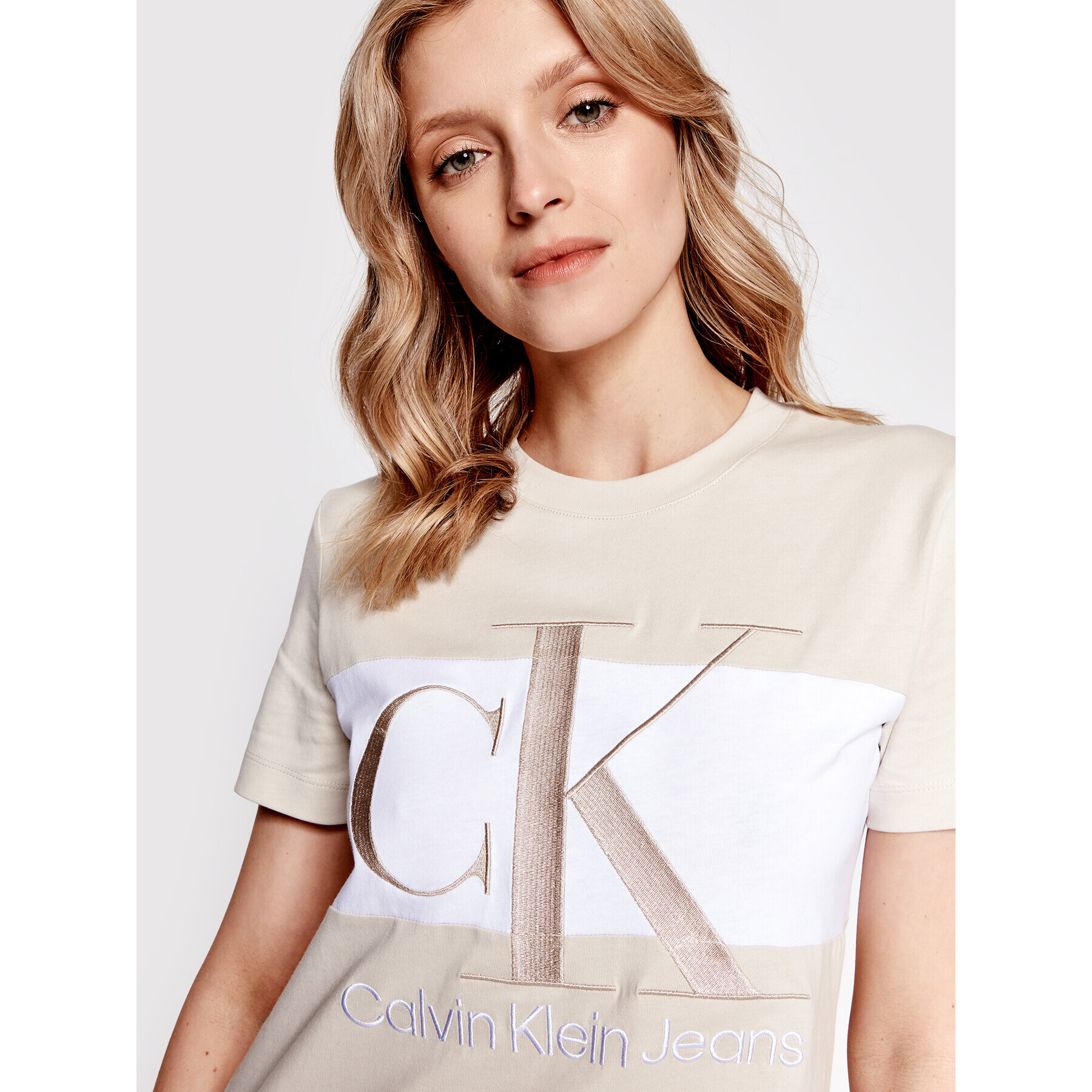 Calvin Klein Jeans Vsakodnevna obleka J20J218862 Bež Regular Fit - Pepit.si