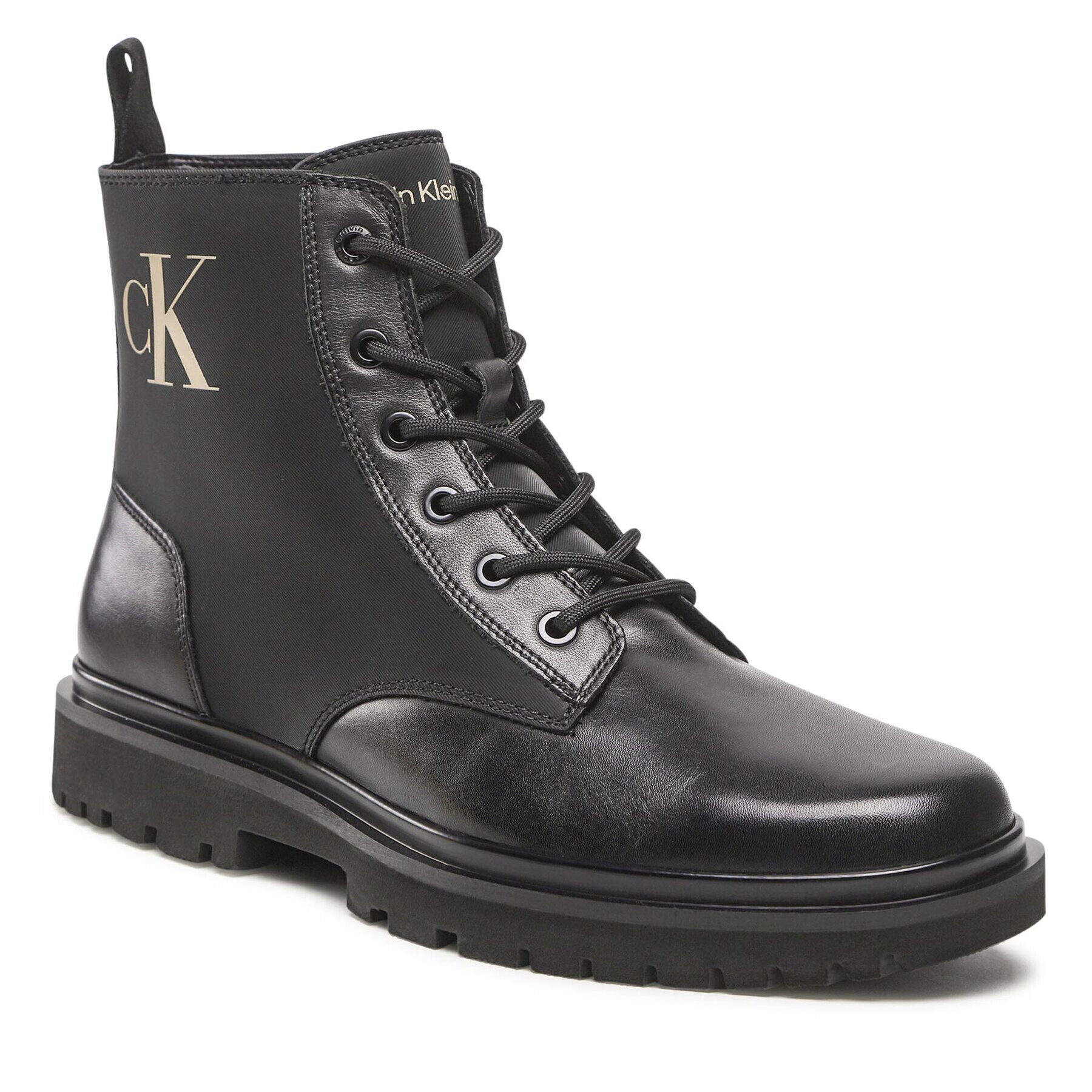 Calvin Klein Jeans Zimski škornji Lug Laceup Boot YM0YM00562 Črna - Pepit.si