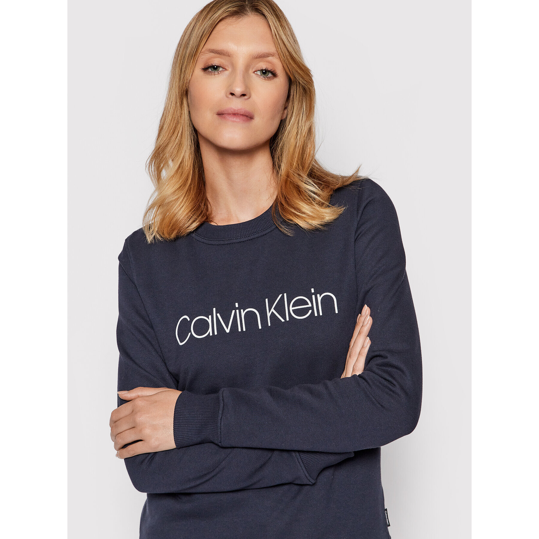 Calvin Klein Jopa Core Logo K20K202157 Mornarsko modra Regular Fit - Pepit.si