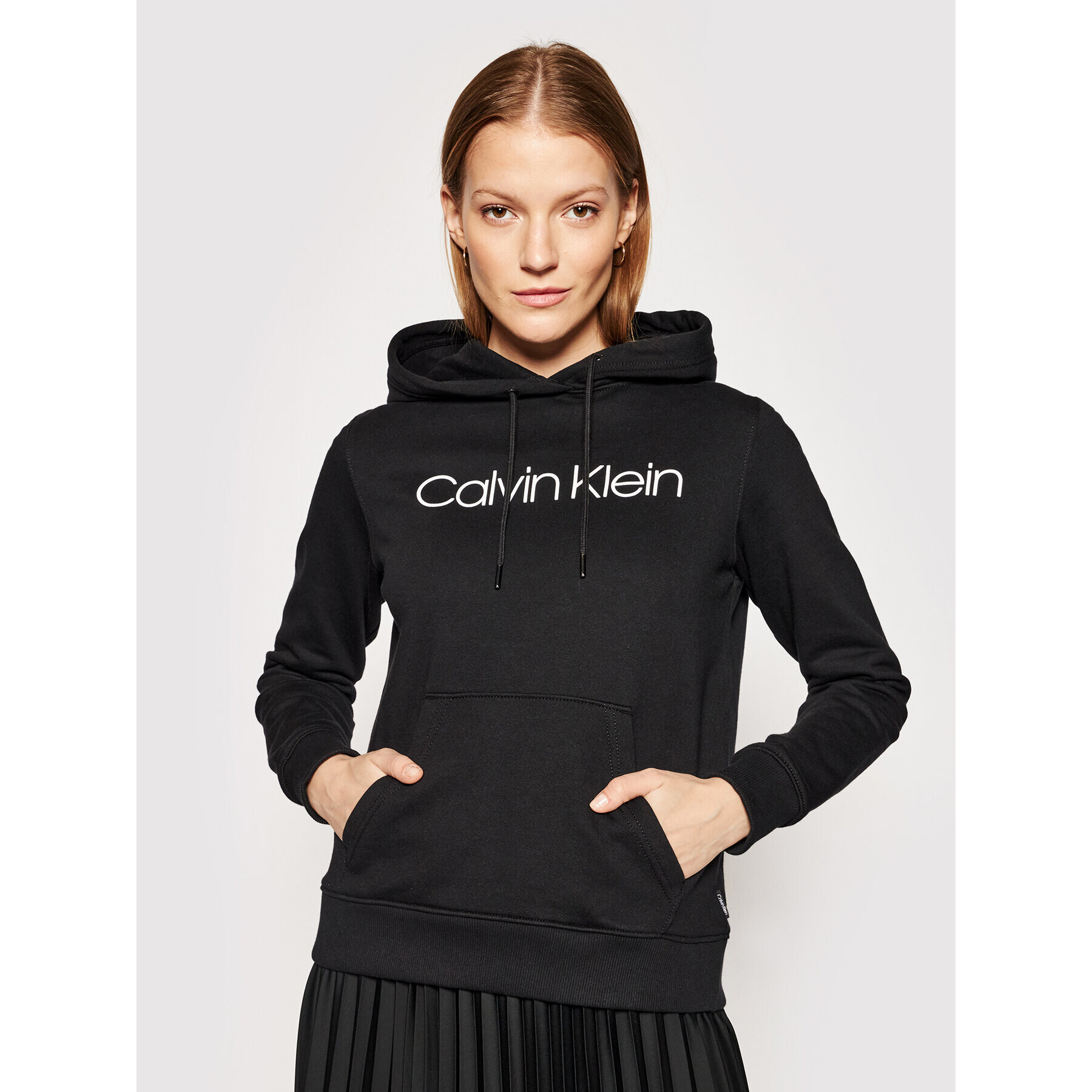 Calvin Klein Jopa Core Logo K20K202687 Črna Regular Fit - Pepit.si