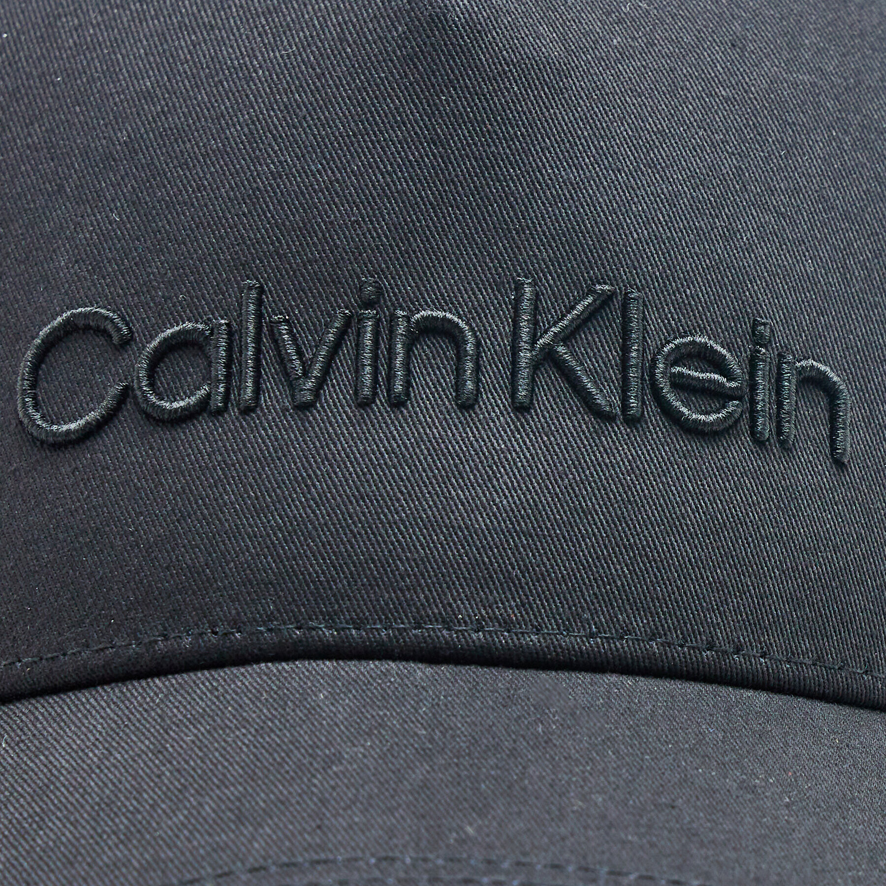 Calvin Klein Kapa s šiltom K50K510334 Črna - Pepit.si