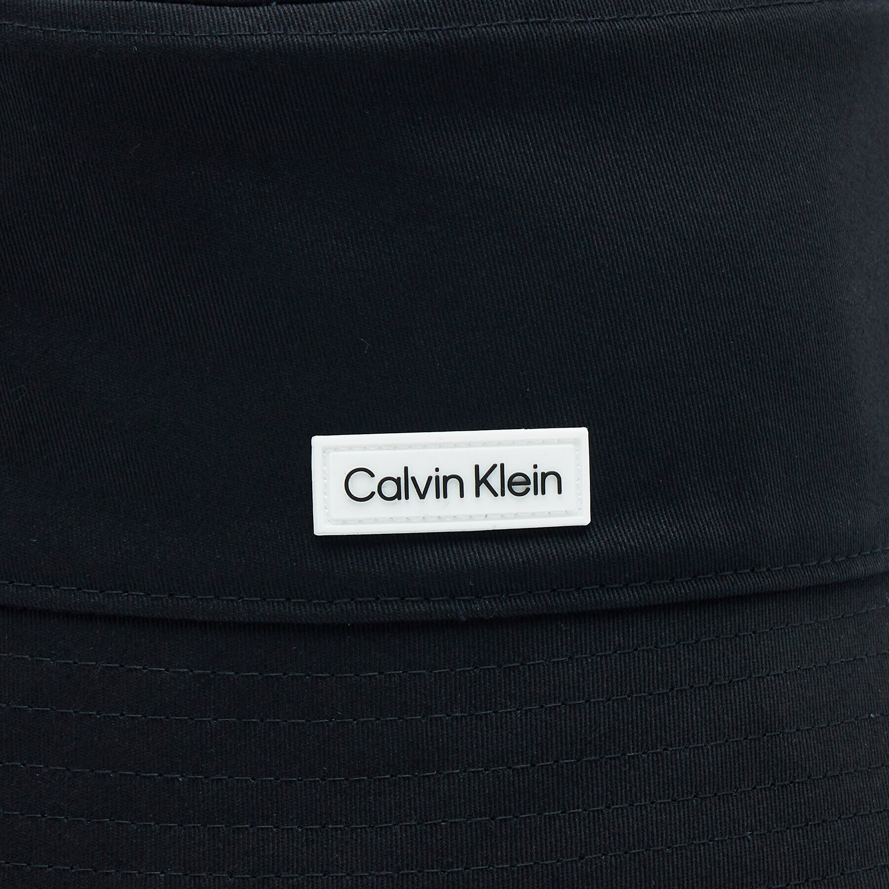 Calvin Klein Klobuk Essential K50K510652 Črna - Pepit.si