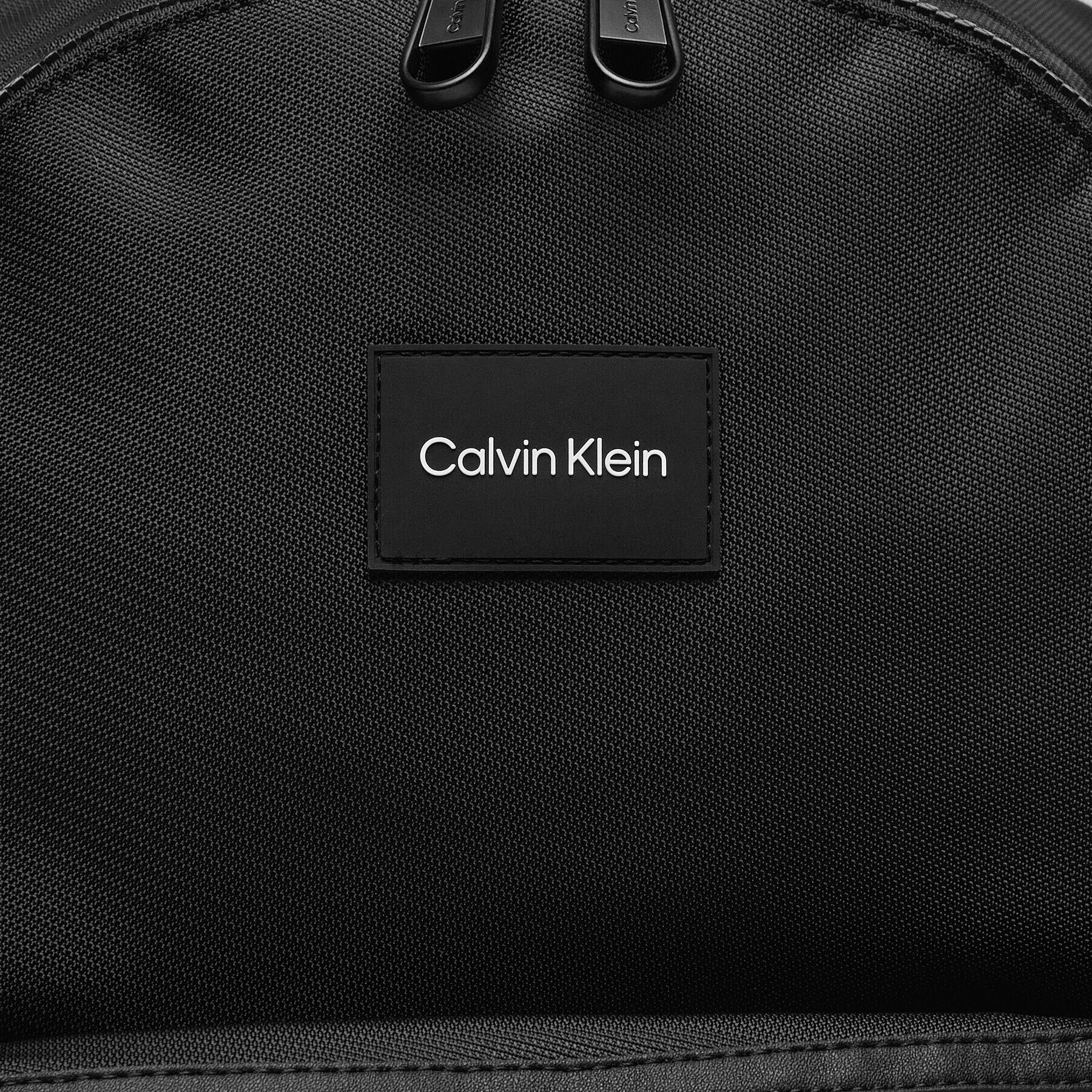 Calvin Klein Nahrbtnik Ck Essential Campus Bp K50K511209 Črna - Pepit.si