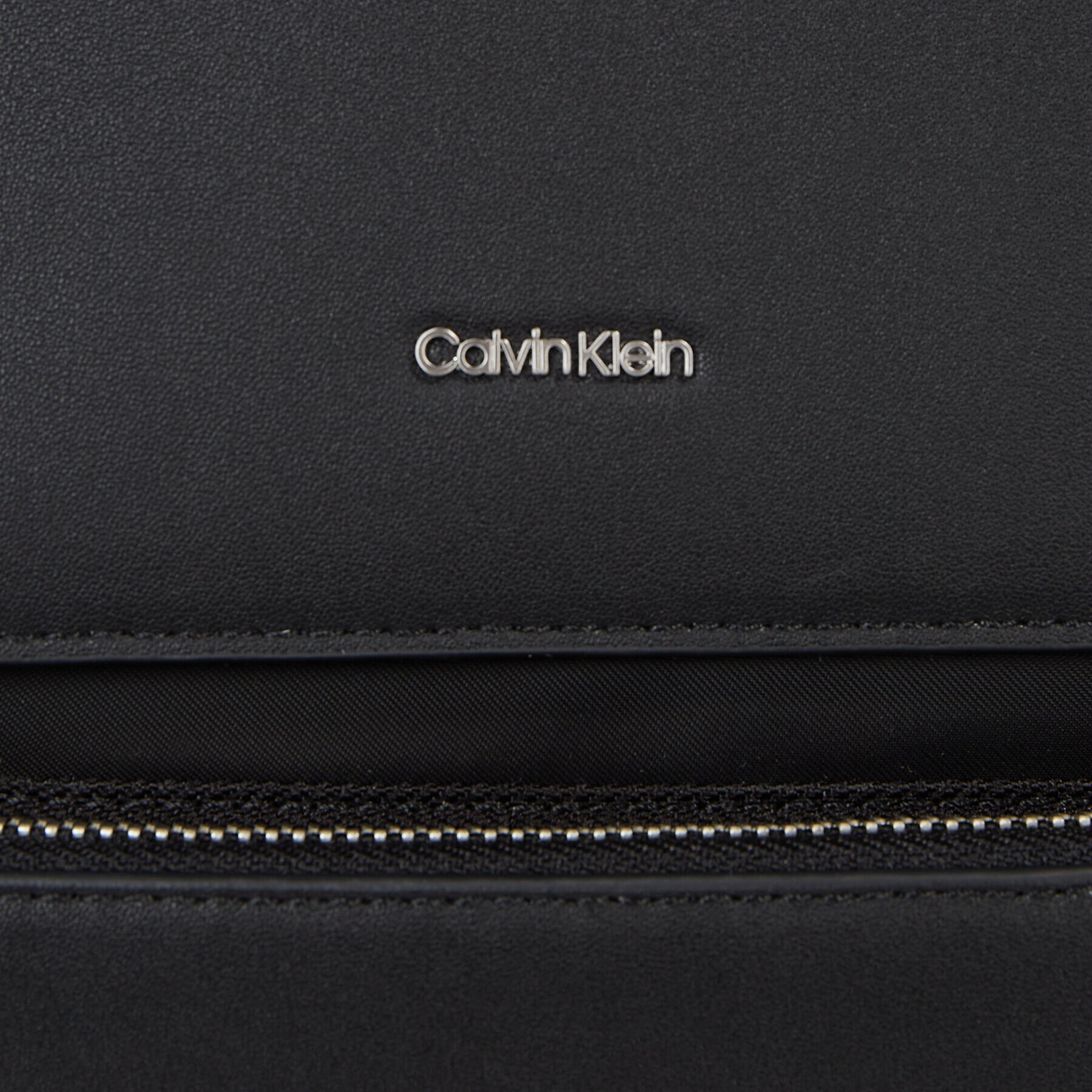 Calvin Klein Nahrbtnik Ck Must Campus Backpack-Nylon K60K611538 Črna - Pepit.si