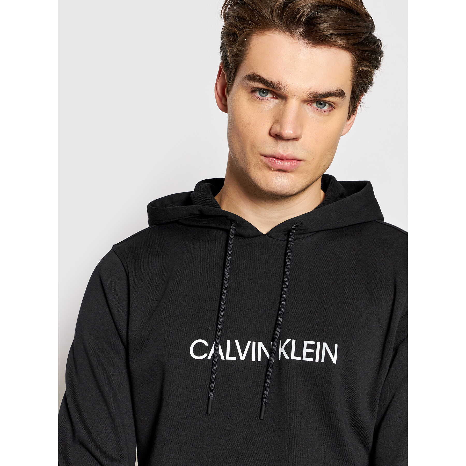 Calvin Klein Performance Jopa 00GMF1W304 Črna Regular Fit - Pepit.si