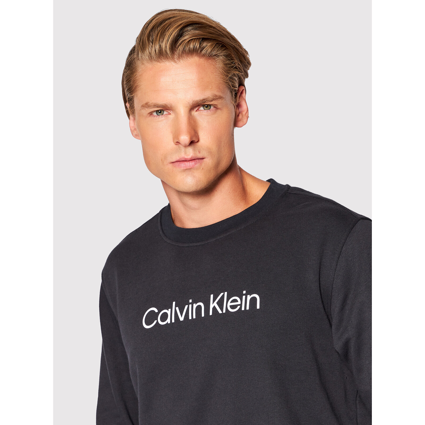 Calvin Klein Performance Jopa 00GMS2W305 Črna Regular Fit - Pepit.si