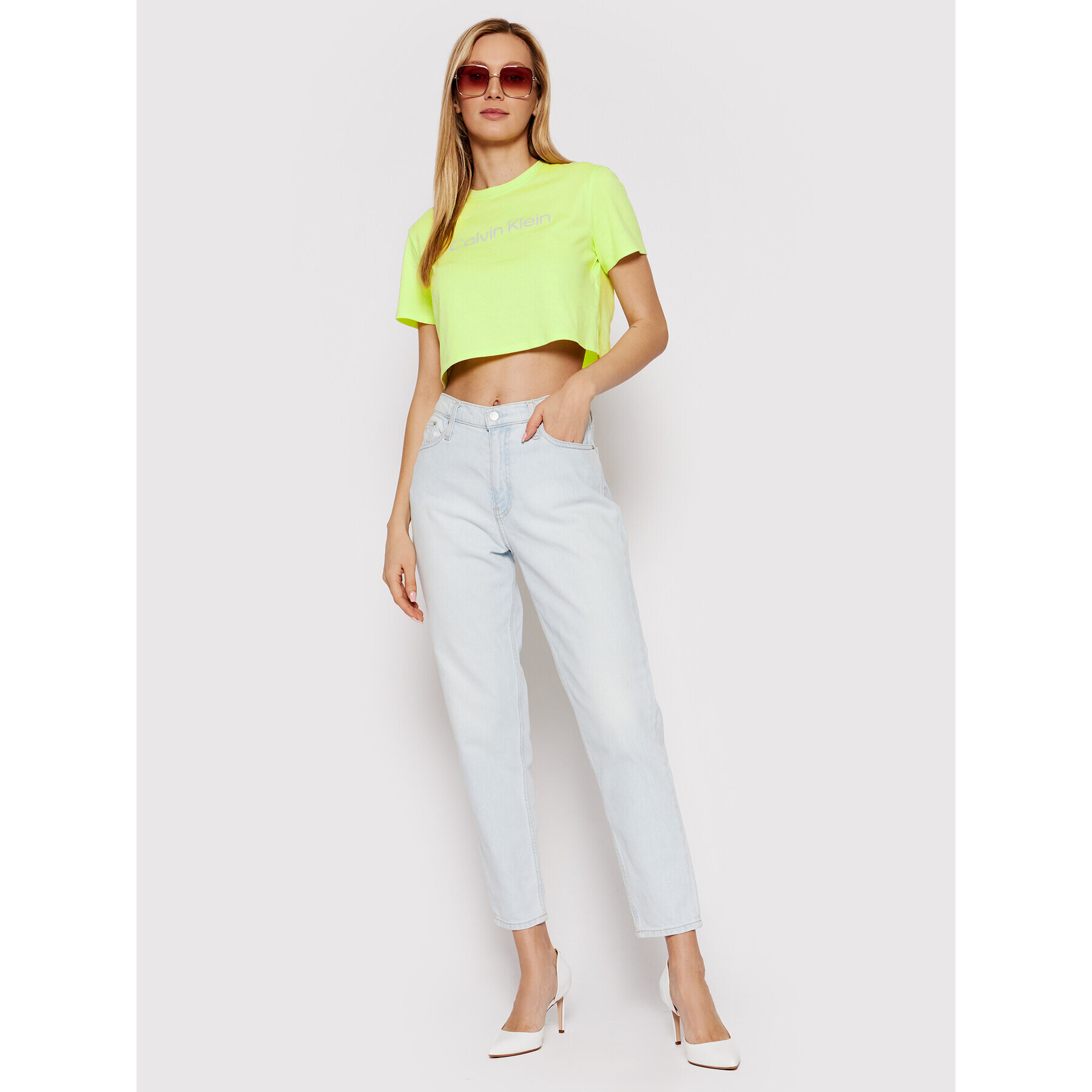 Calvin Klein Performance Majica 00GWS2K187 Zelena Cropped Fit - Pepit.si