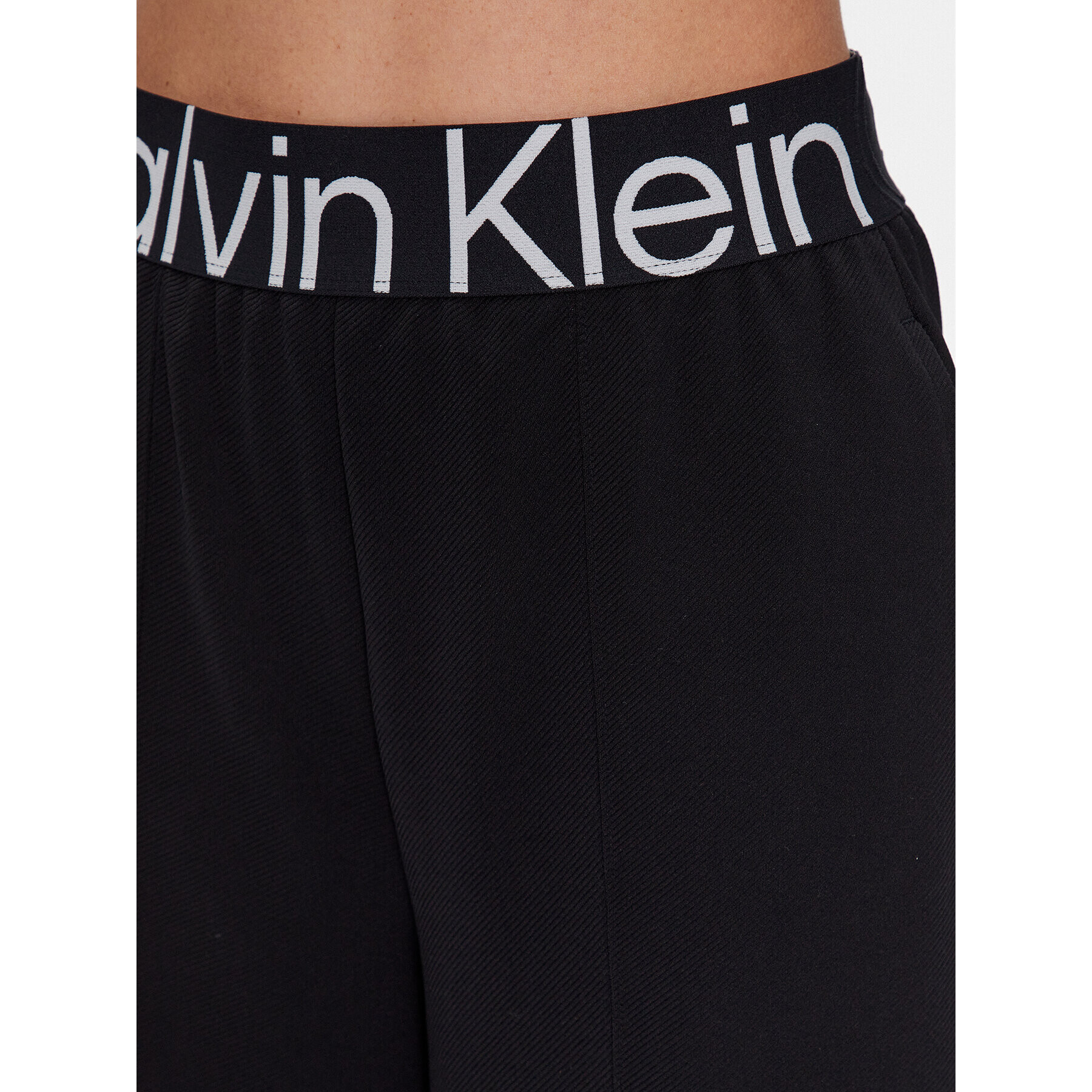 Calvin Klein Performance Spodnji del trenirke 00GWS3P606 Črna Regular Fit - Pepit.si