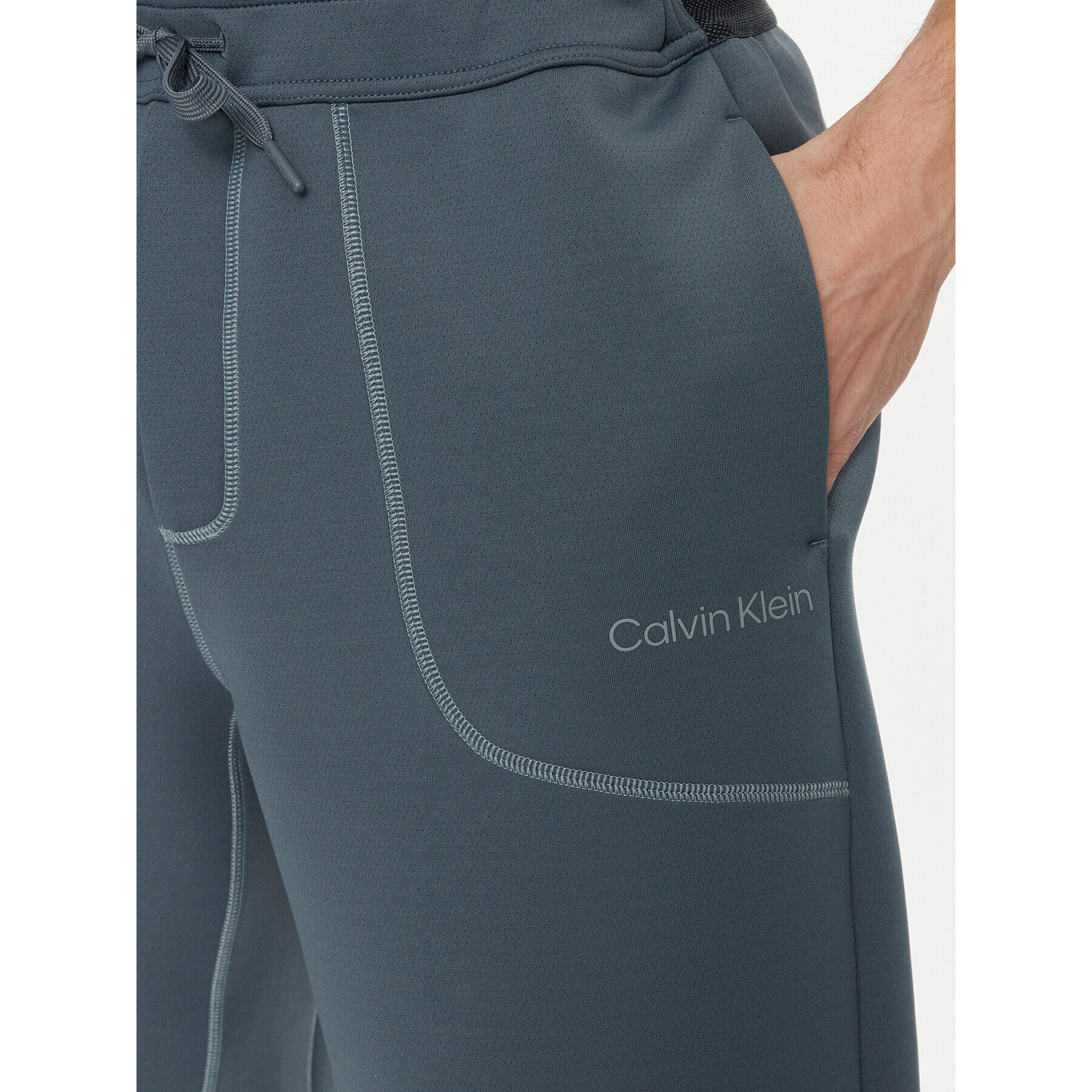 Calvin Klein Performance Športne kratke hlače 00GMF3S819 Siva Regular Fit - Pepit.si