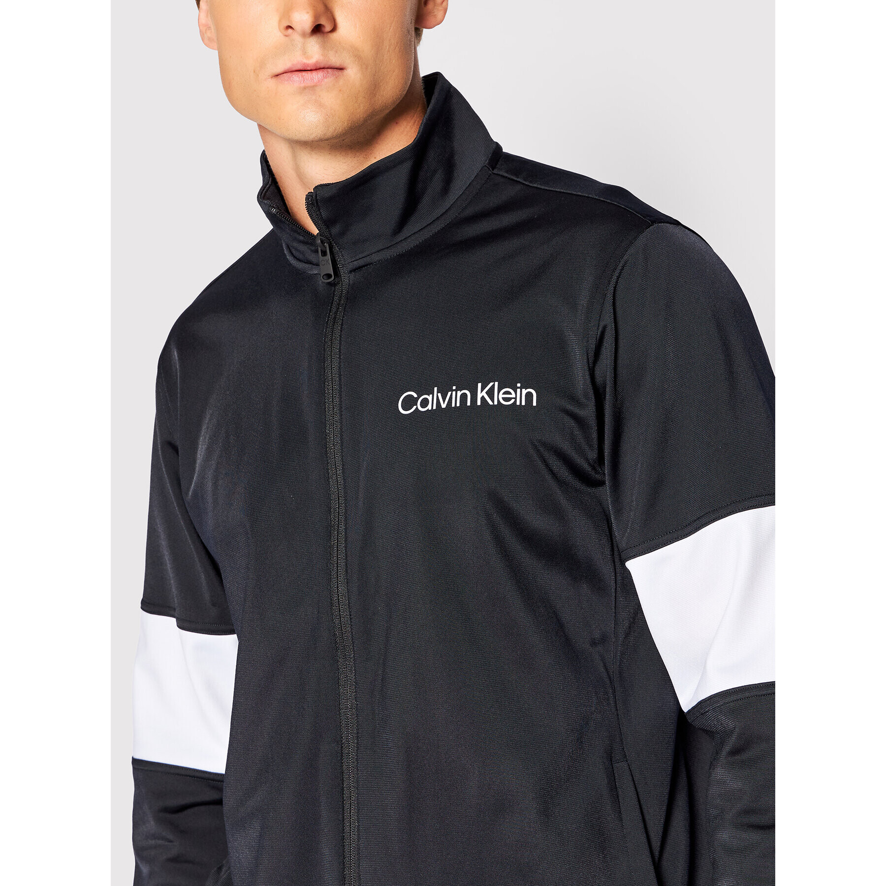 Calvin Klein Performance Trenirka 00GMS2J406 Črna Regular Fit - Pepit.si