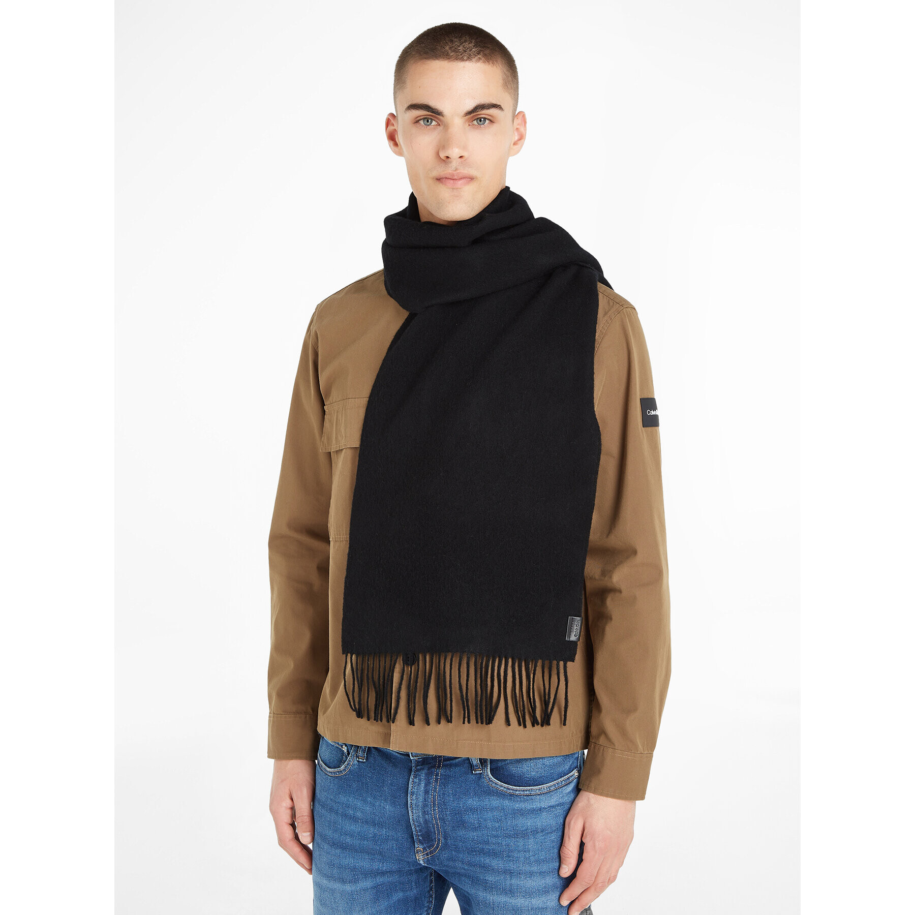 Calvin Klein Šal Classic Wool Woven Scarf K50K511008 Črna - Pepit.si