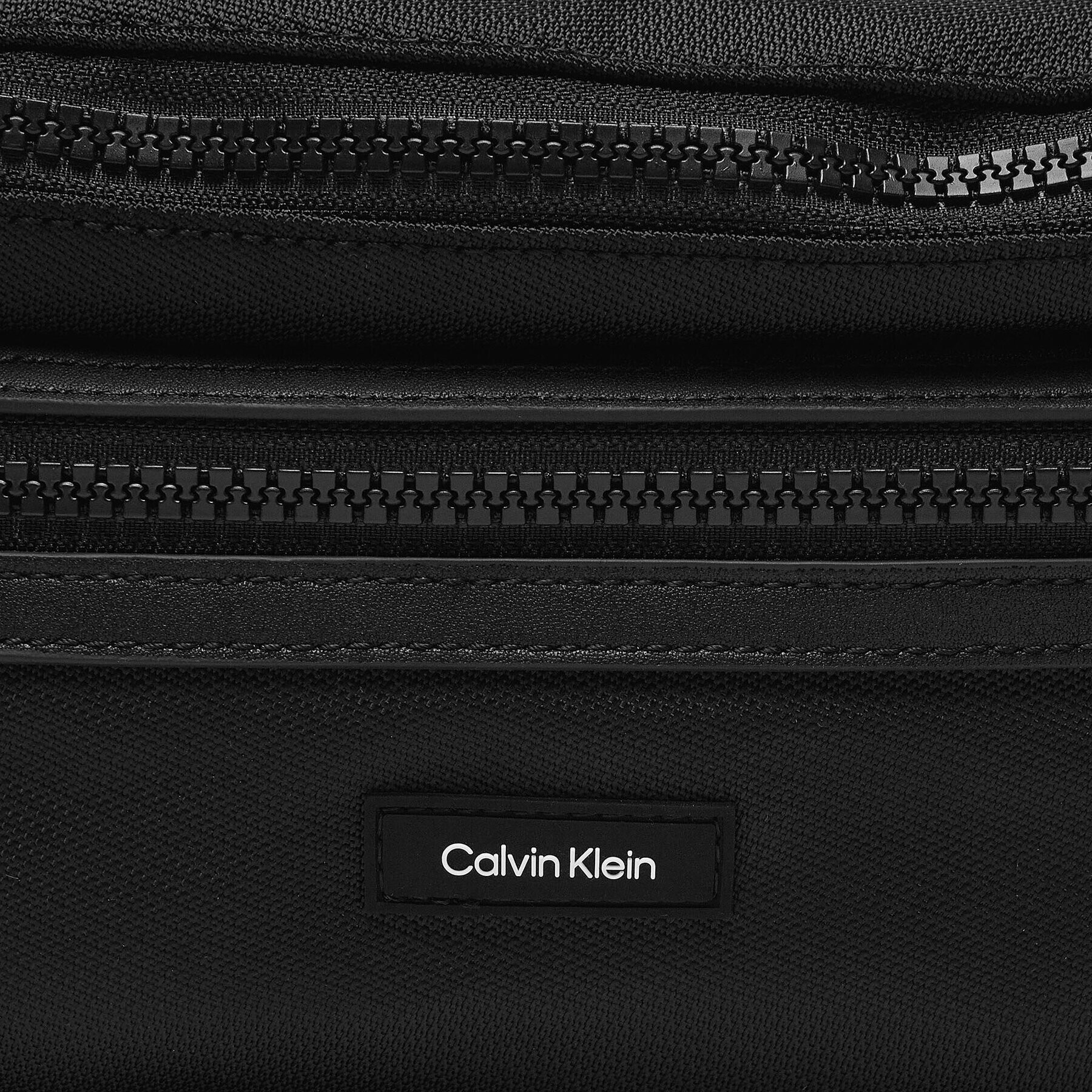 Calvin Klein torba za okoli pasu Ck Essential Waistbag W/Pckt K50K511368 Črna - Pepit.si