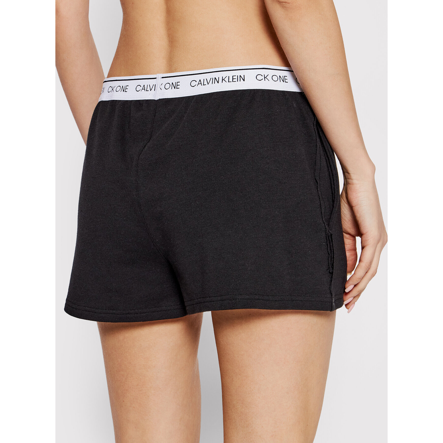 Calvin Klein Underwear Kratke hlače pižama 000QS6808E Črna Regular Fit - Pepit.si