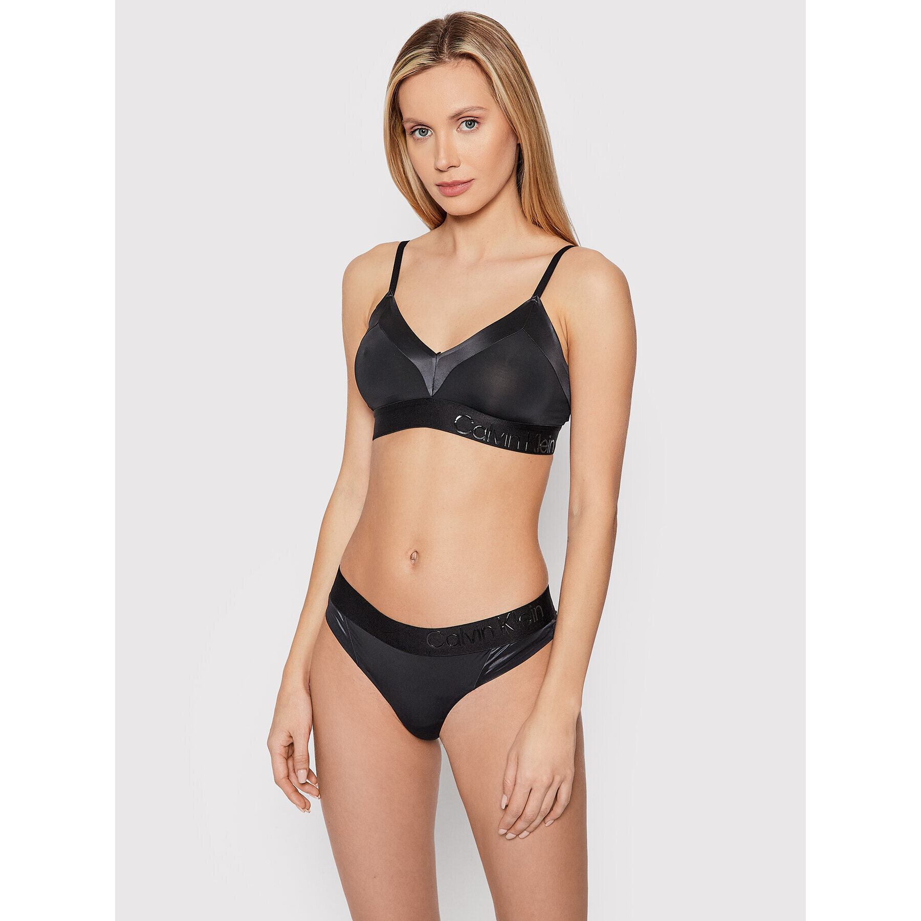 Calvin Klein Underwear Nedrček brez kosti 000QF6664E Črna - Pepit.si