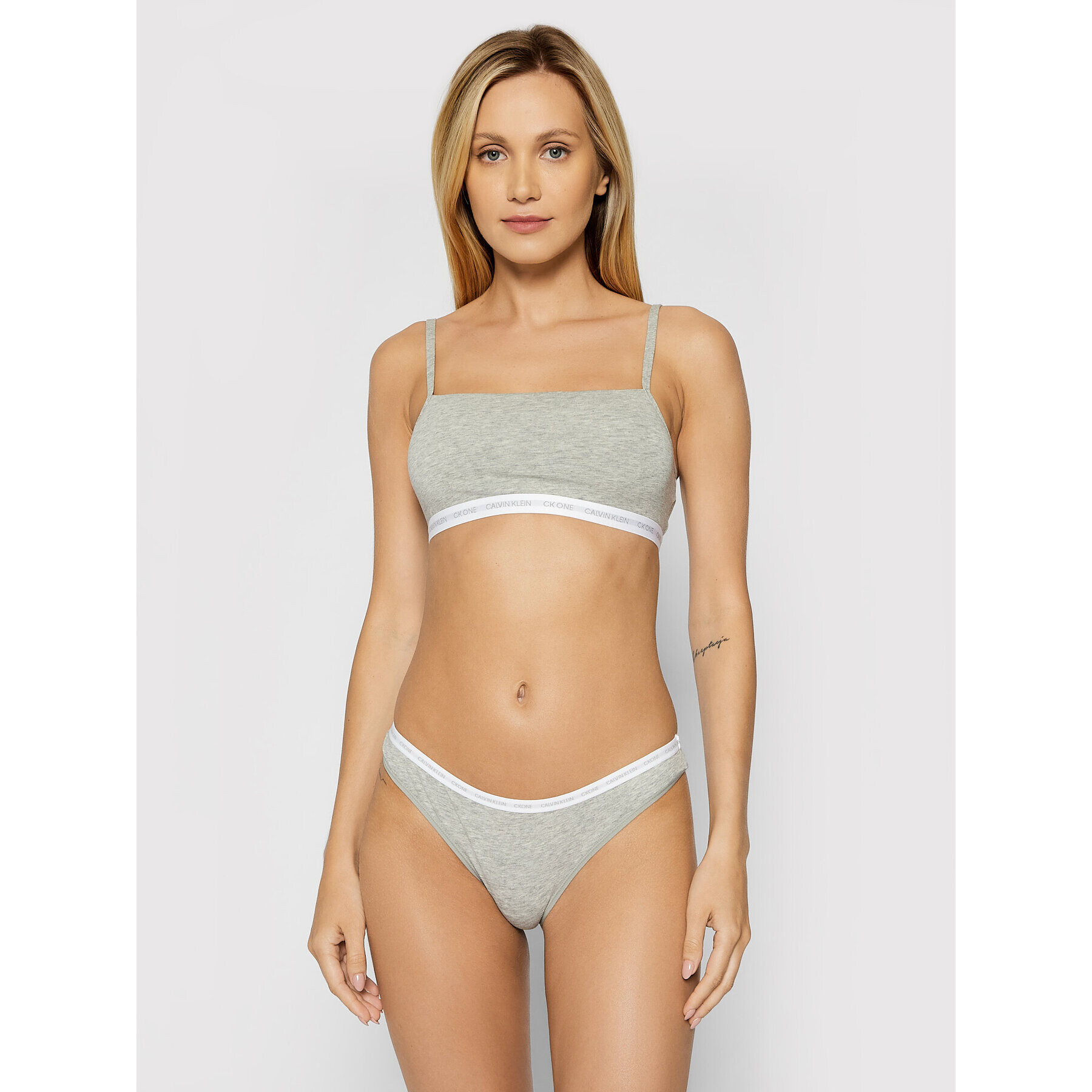 Calvin Klein Underwear Set 2 nedrčkov top 000QF6040E Siva - Pepit.si