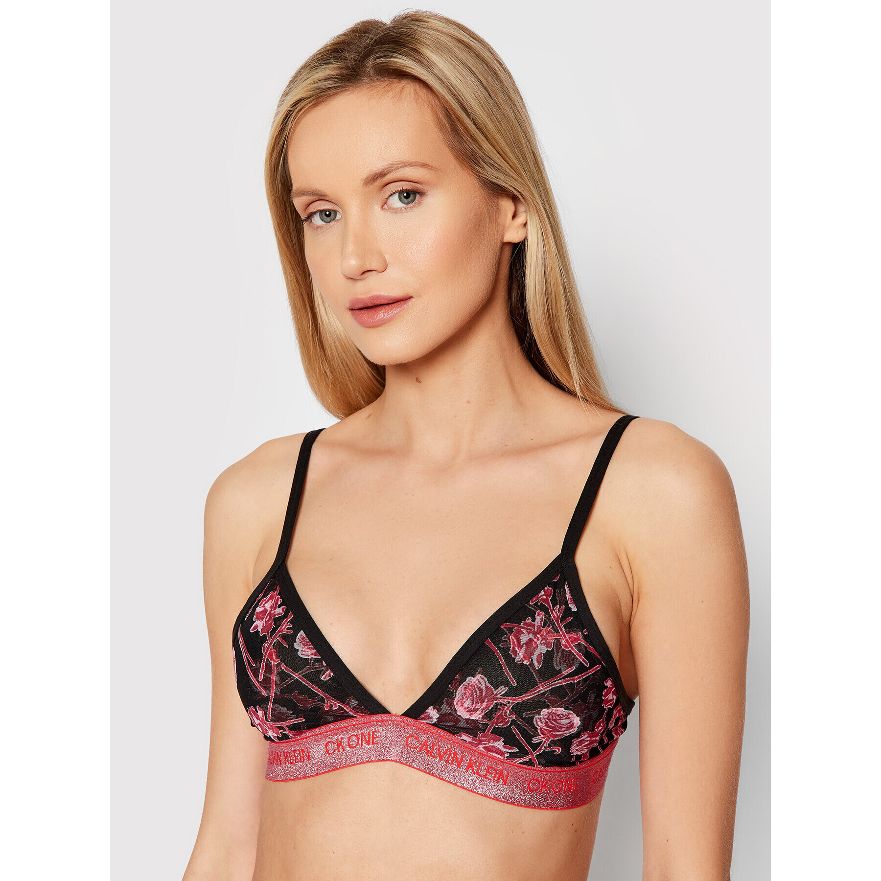 Calvin Klein Underwear Trikotni nedrček 000QF6690E Črna - Pepit.si