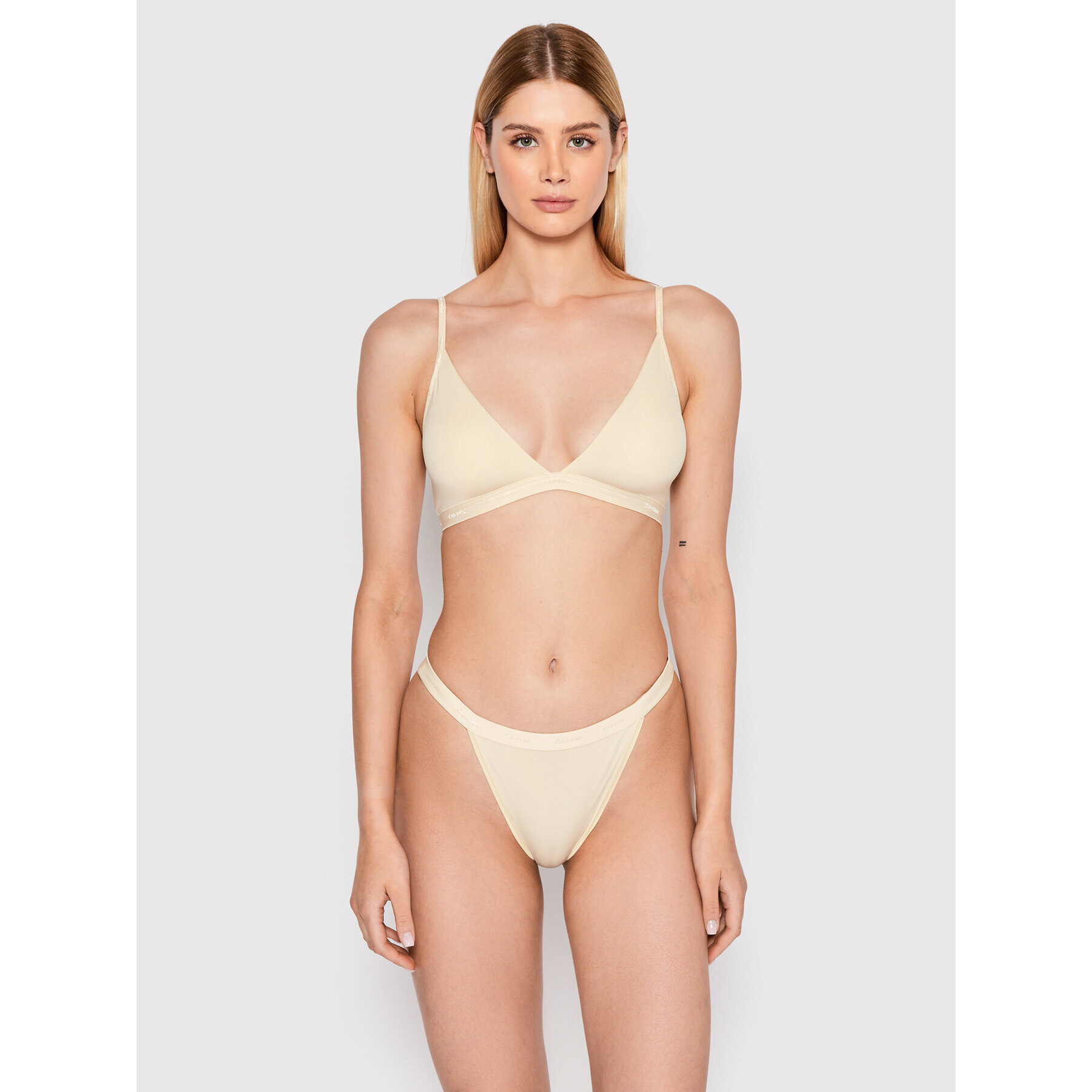 Calvin Klein Underwear Trikotni nedrček 000QF6758E Bež - Pepit.si