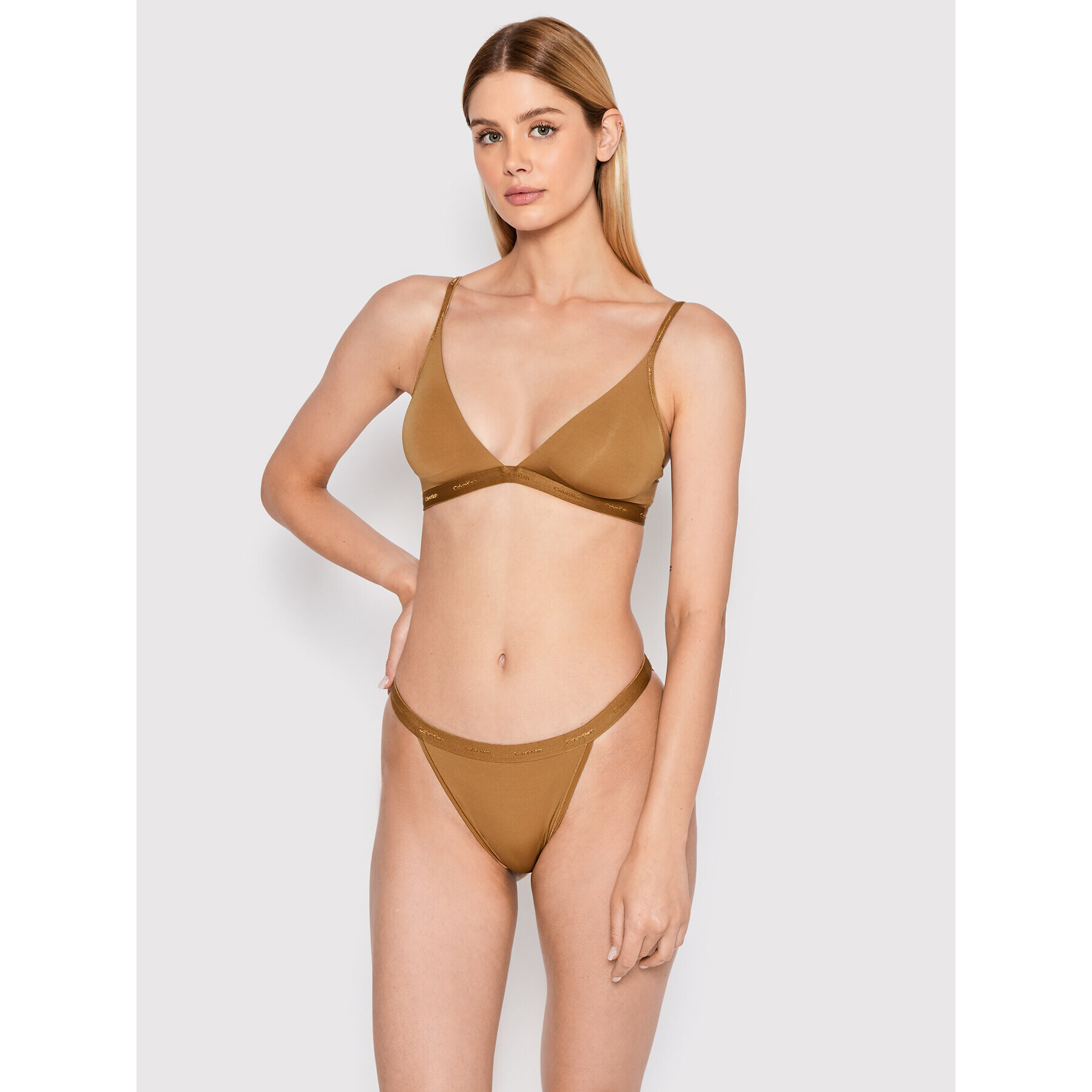 Calvin Klein Underwear Trikotni nedrček 000QF6758E Rjava - Pepit.si