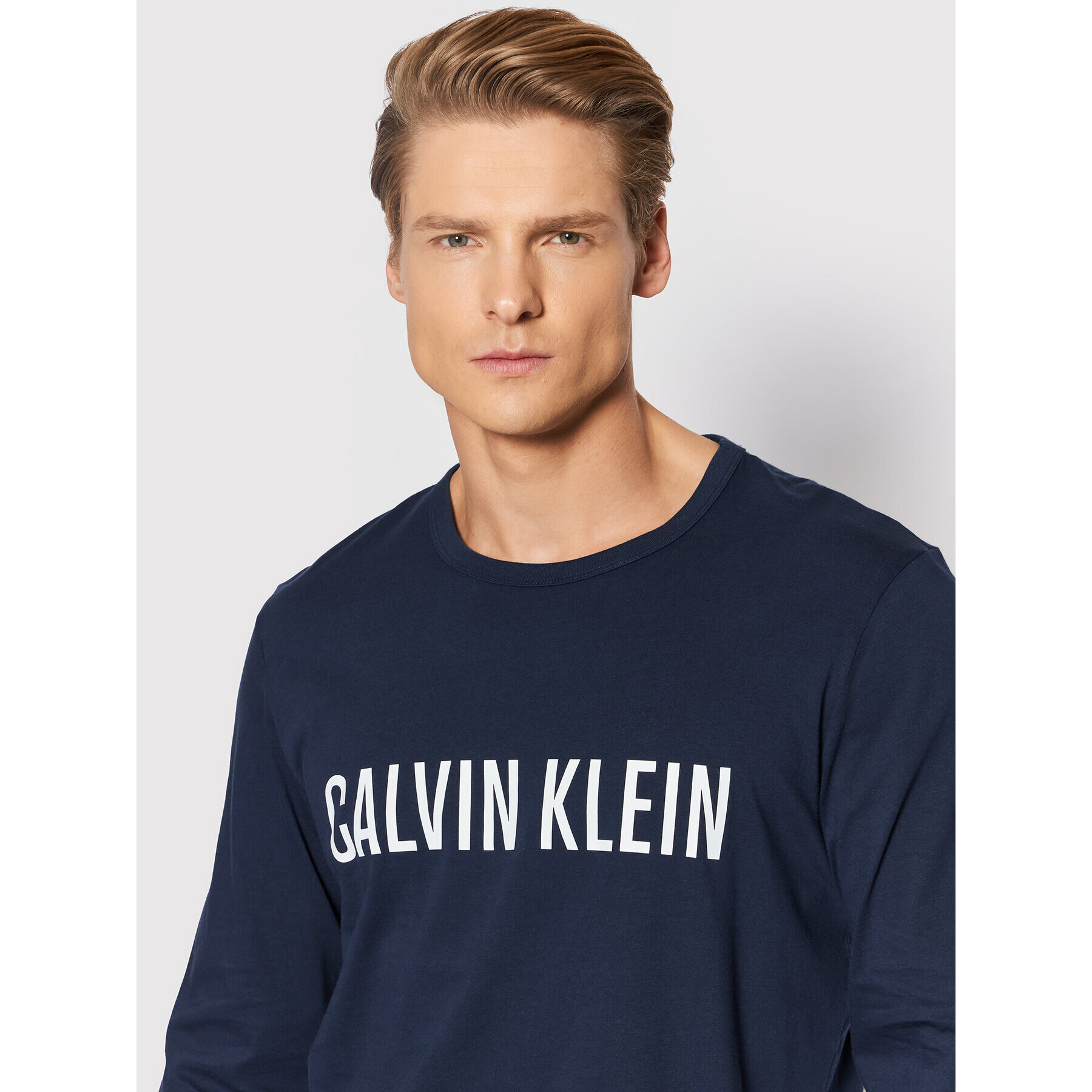 Calvin Klein Underwear Zgornji del pižame Crew 000NM1958E Mornarsko modra Regular Fit - Pepit.si