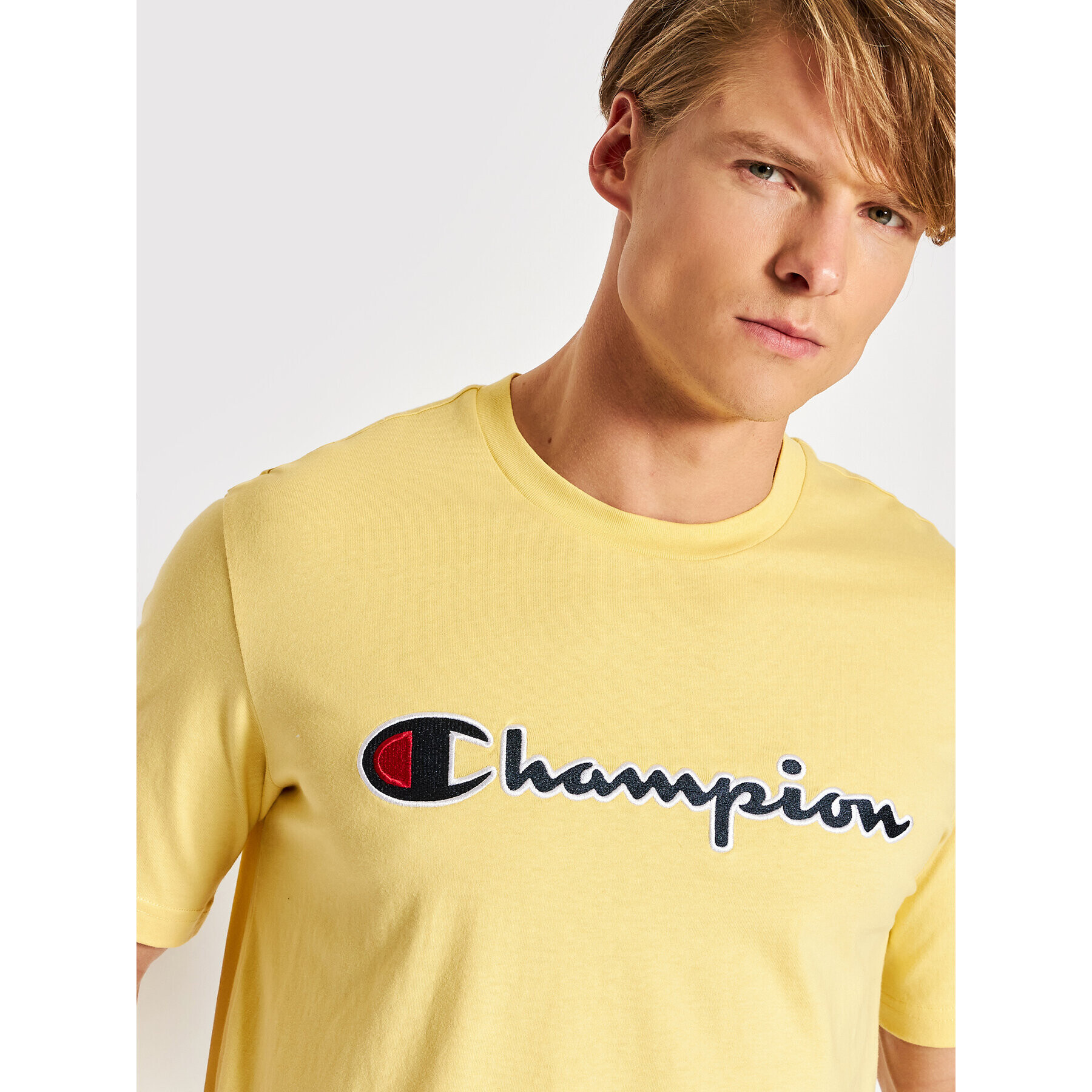 Champion Majica Embroidered 217814 Rumena Regular Fit - Pepit.si