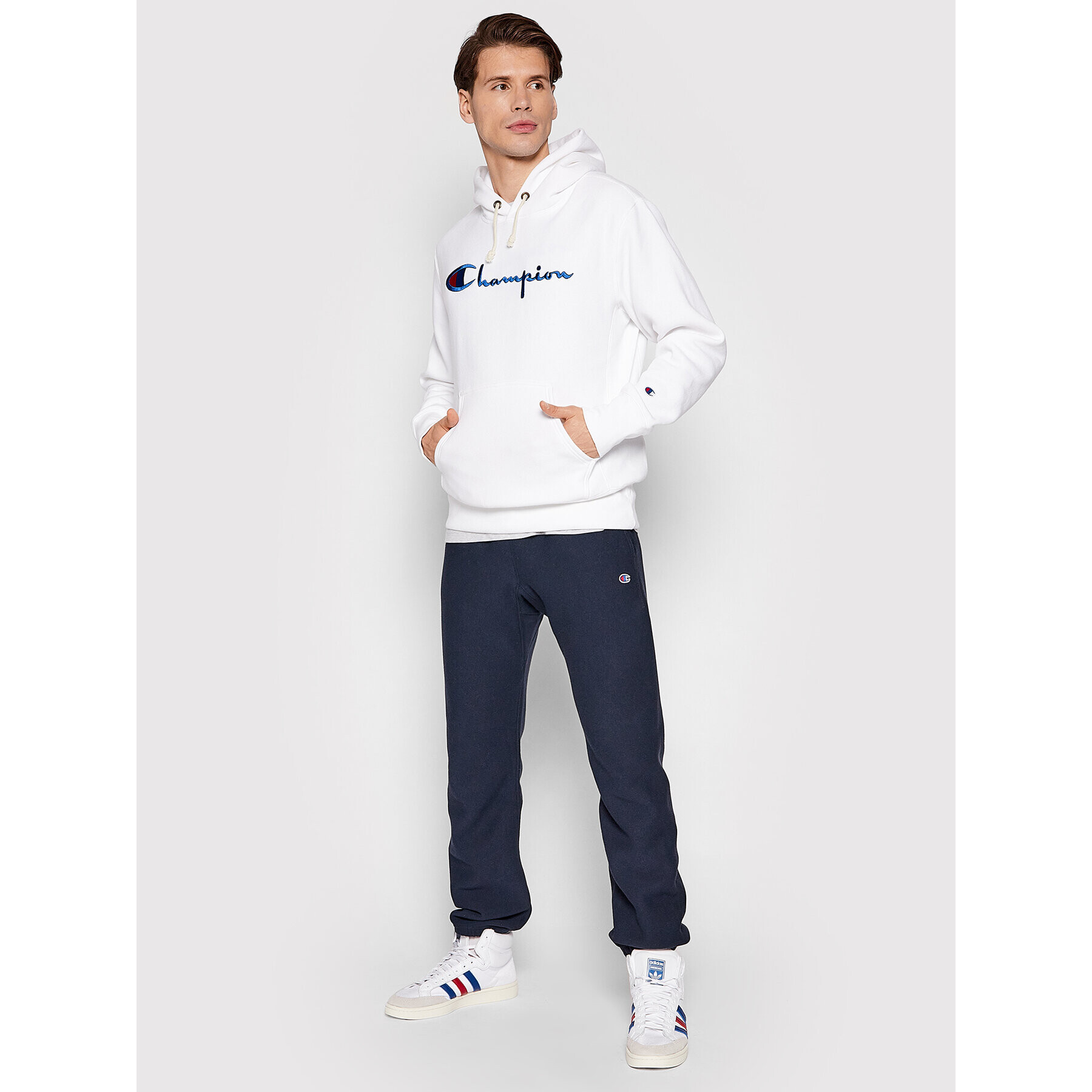 Champion Spodnji del trenirke Elasticated Cuffs 216540 Mornarsko modra Regular Fit - Pepit.si