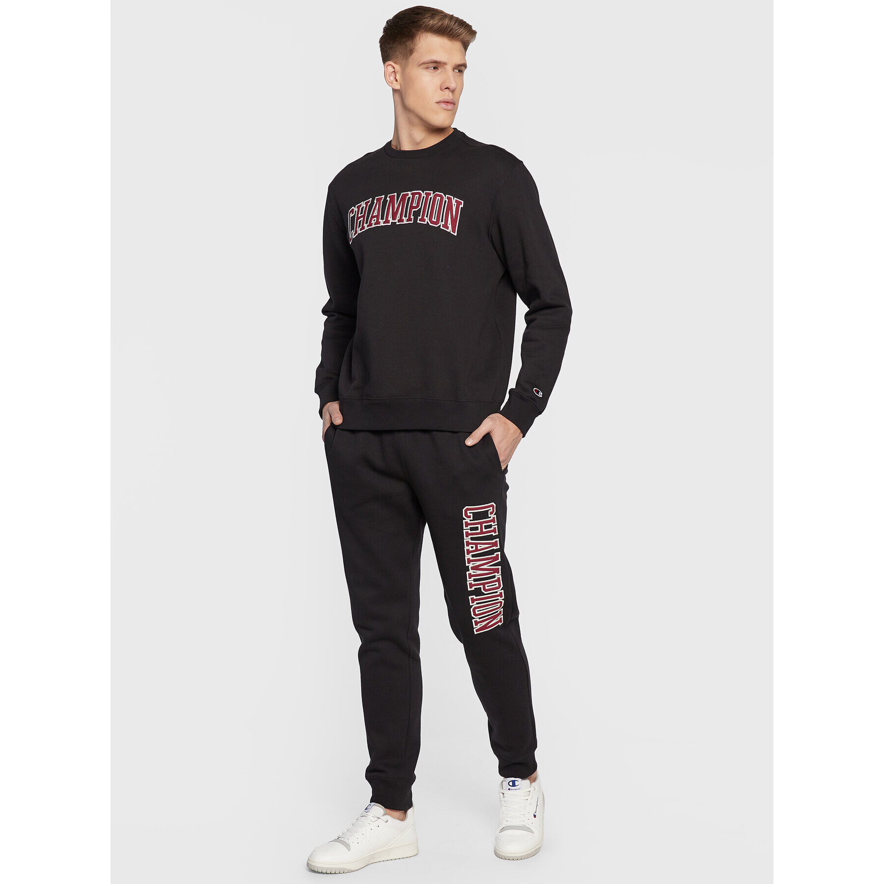 Champion Spodnji del trenirke Heavy Fleece Bookstore Logo 217880 Črna Regular Fit - Pepit.si