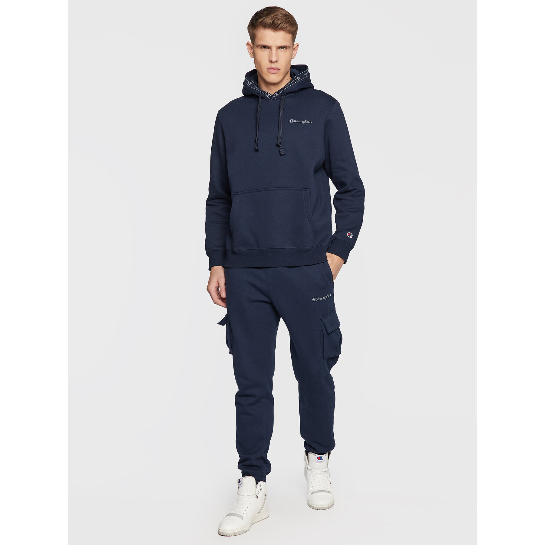 Champion Spodnji del trenirke Heavy Fleece Cargo 217871 Mornarsko modra Regular Fit - Pepit.si