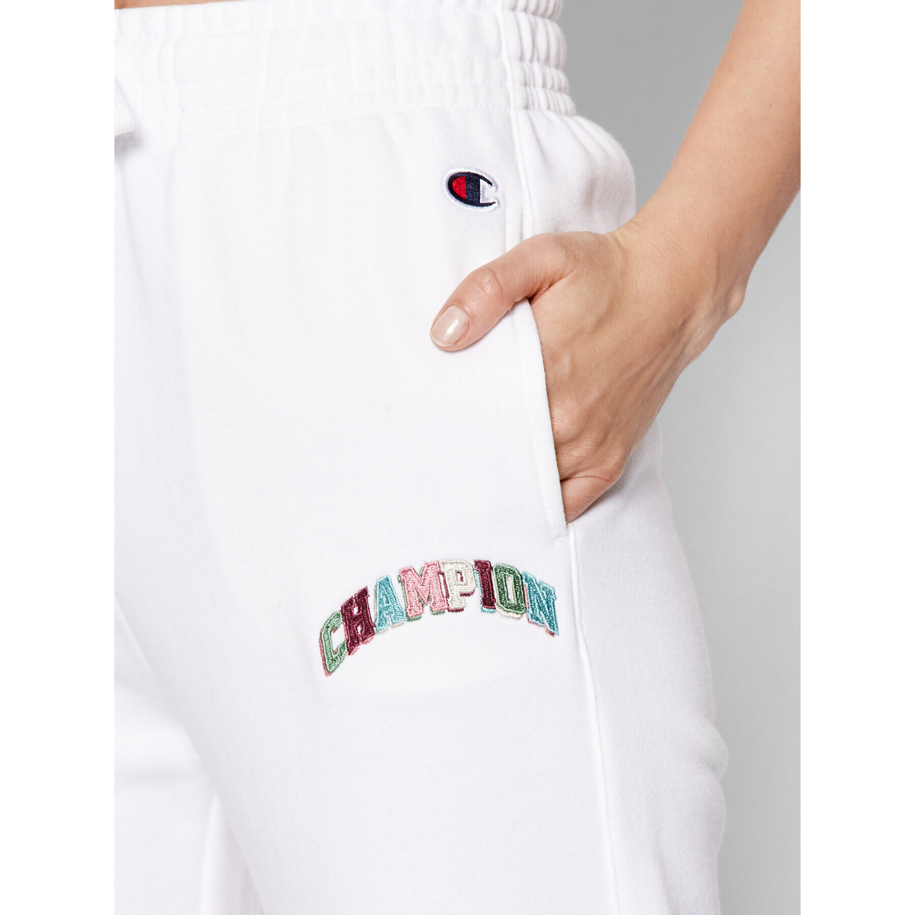 Champion Spodnji del trenirke Small Embroidered Bookstore Logo 114966 Bela Regular Fit - Pepit.si