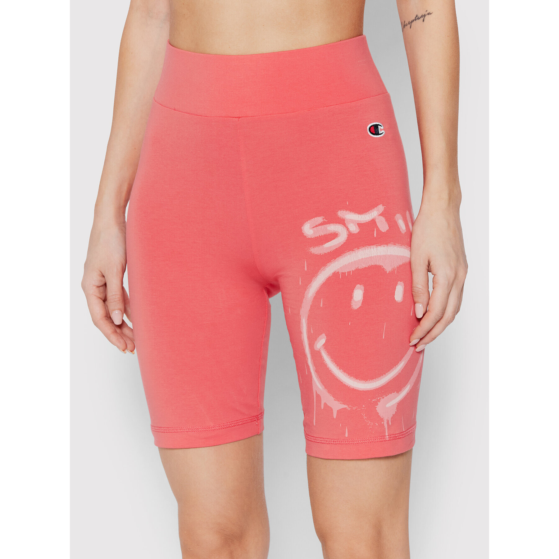 Champion Športne kratke hlače SMILEY 50th Anniversary Edition Graffiti Print 115938 Roza Skinny Fit - Pepit.si