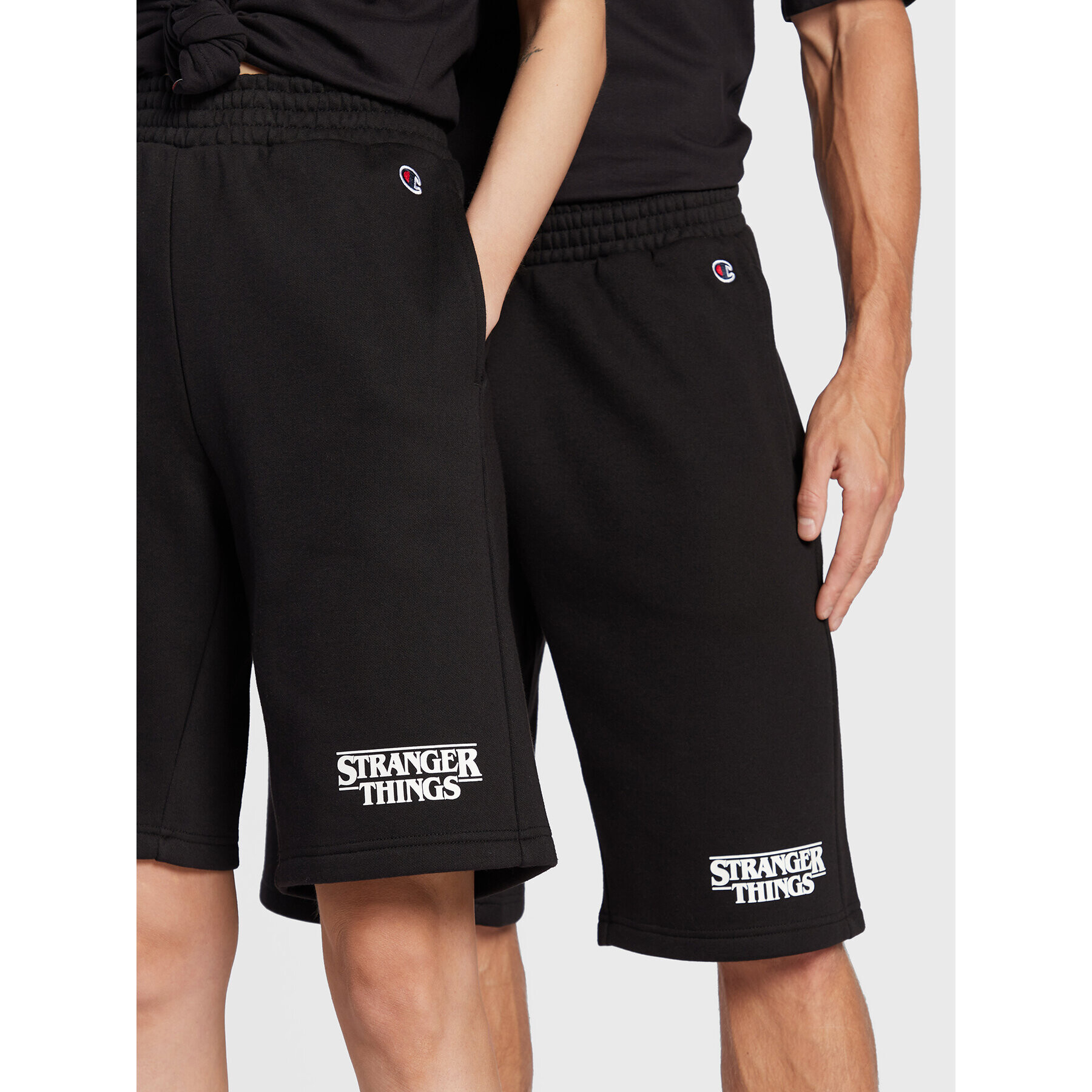 Champion Športne kratke hlače Unisex STRANGER THINGS 217782 Črna Regular Fit - Pepit.si