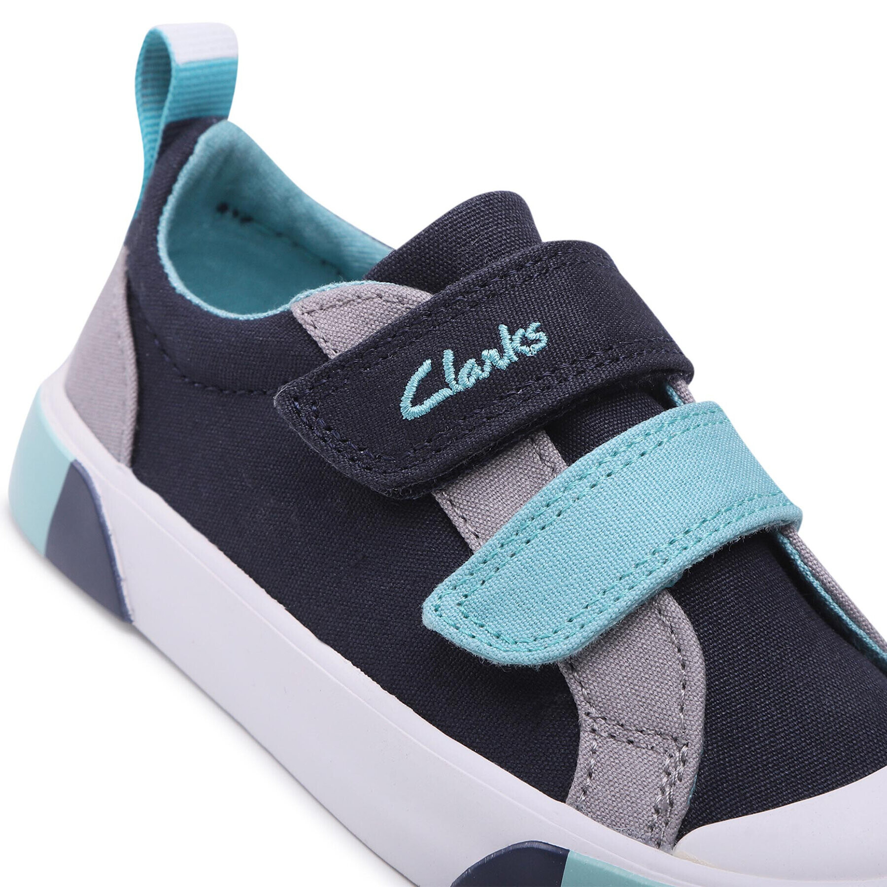 Clarks Modne superge Foxing Lo K 261648327 M Mornarsko modra - Pepit.si