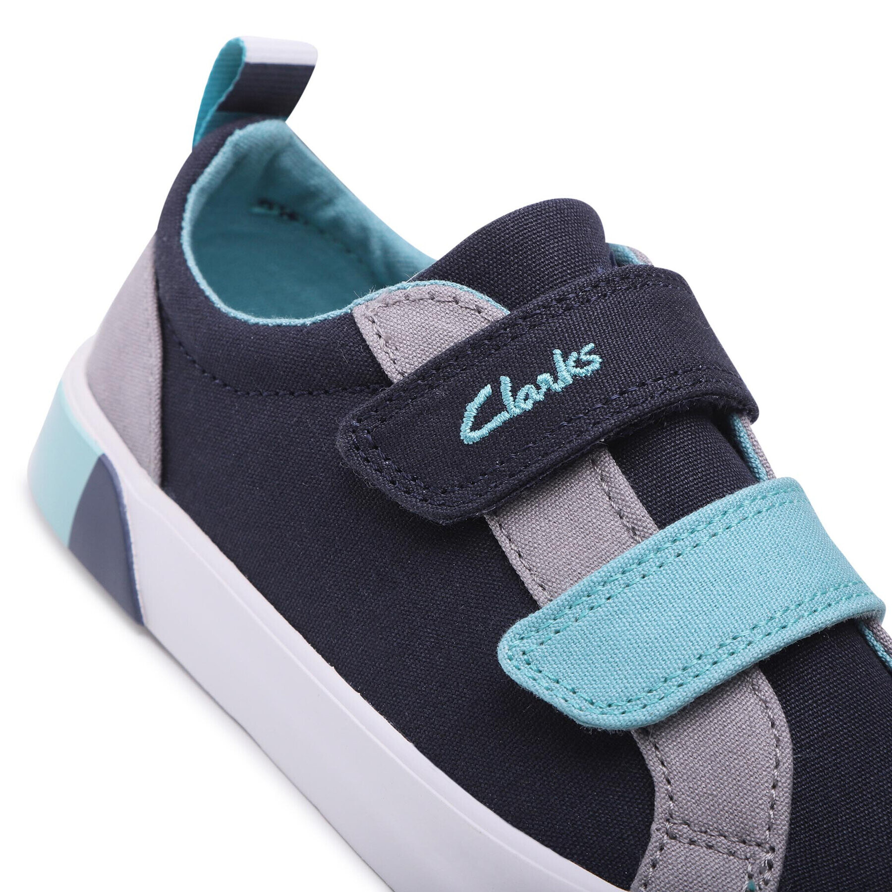 Clarks Modne superge Foxing Lo K 261648327 S Mornarsko modra - Pepit.si