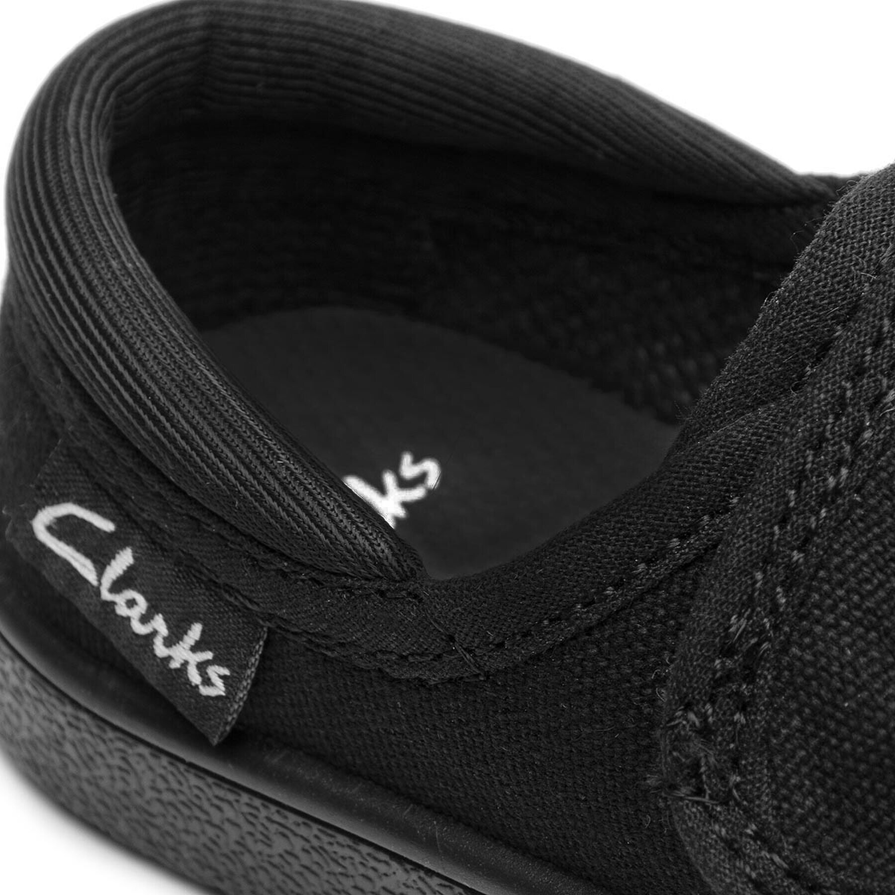 Clarks Nizki čevlji Hopper Run 261143306 Črna - Pepit.si