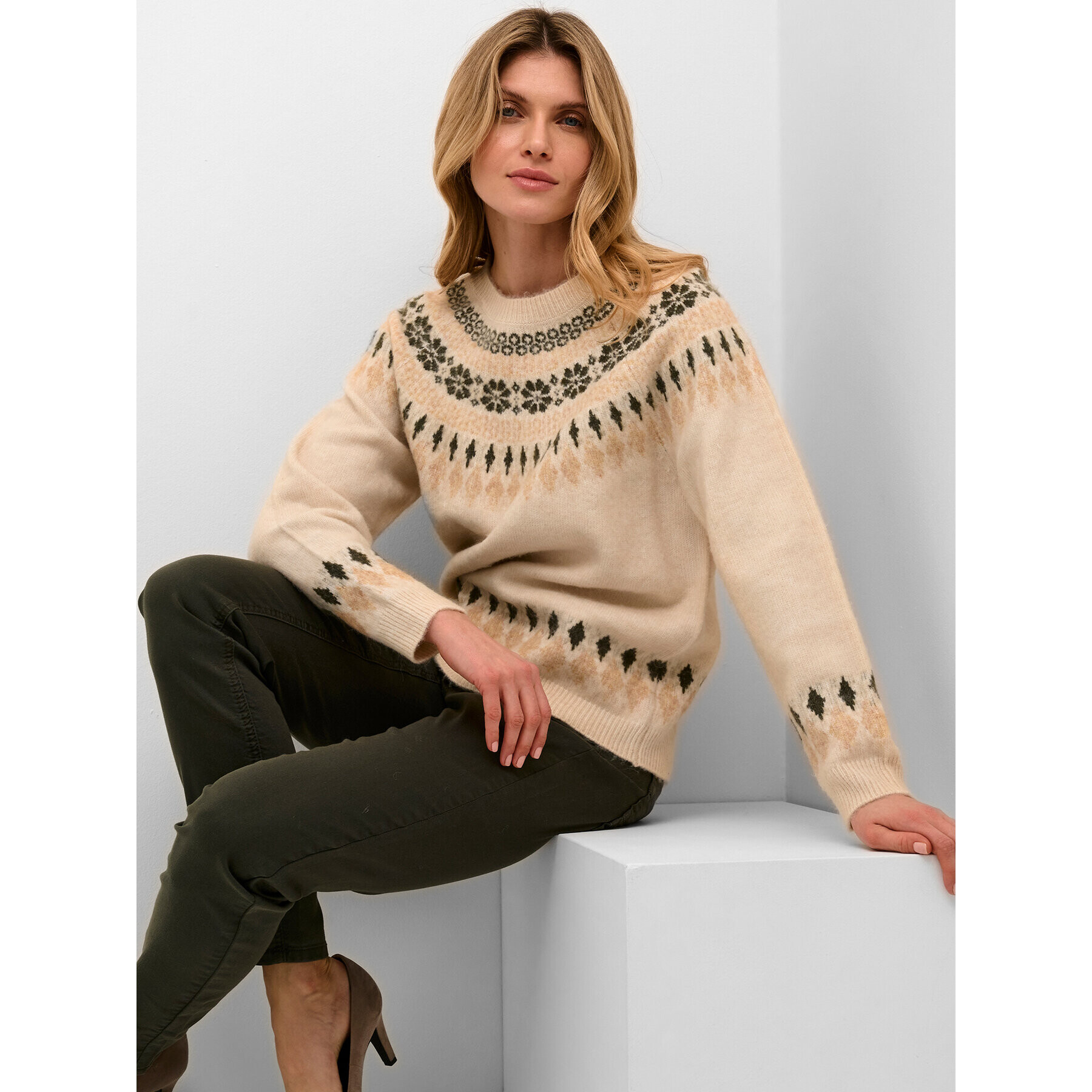 Cream Pulover Crcherry Knit 10610568 Bež Loose Fit - Pepit.si