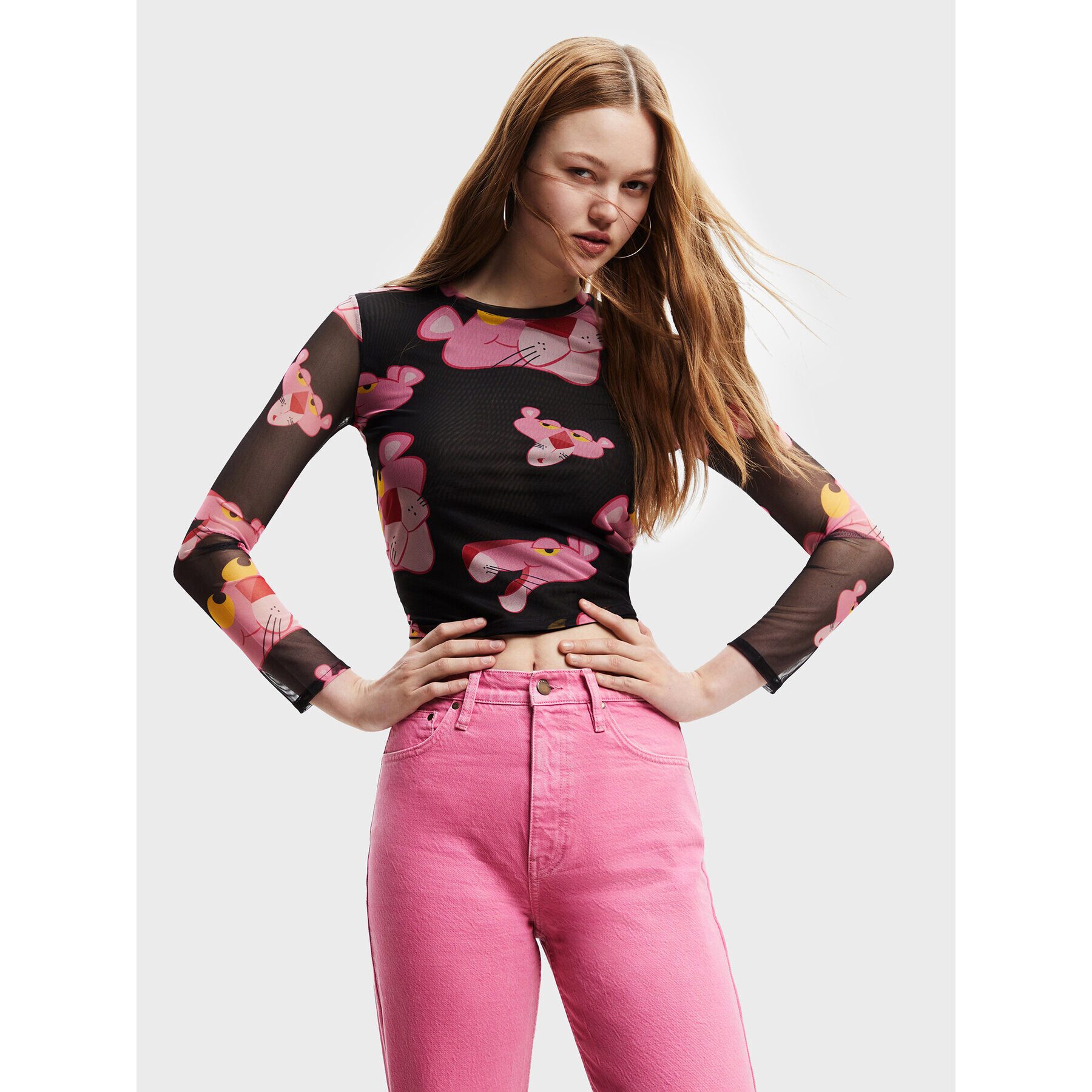 Desigual Bluza PINK PANTHER Pink Panther 22WWTK67 Črna Slim Fit - Pepit.si