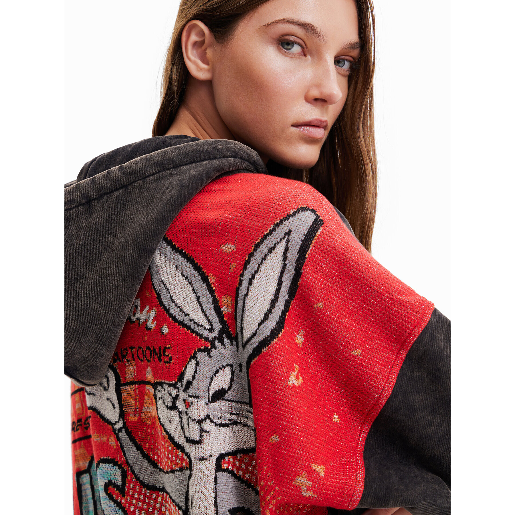 Desigual Jopa LOONEY TUNES Bunny Star 23SWSK23 Črna Oversize - Pepit.si