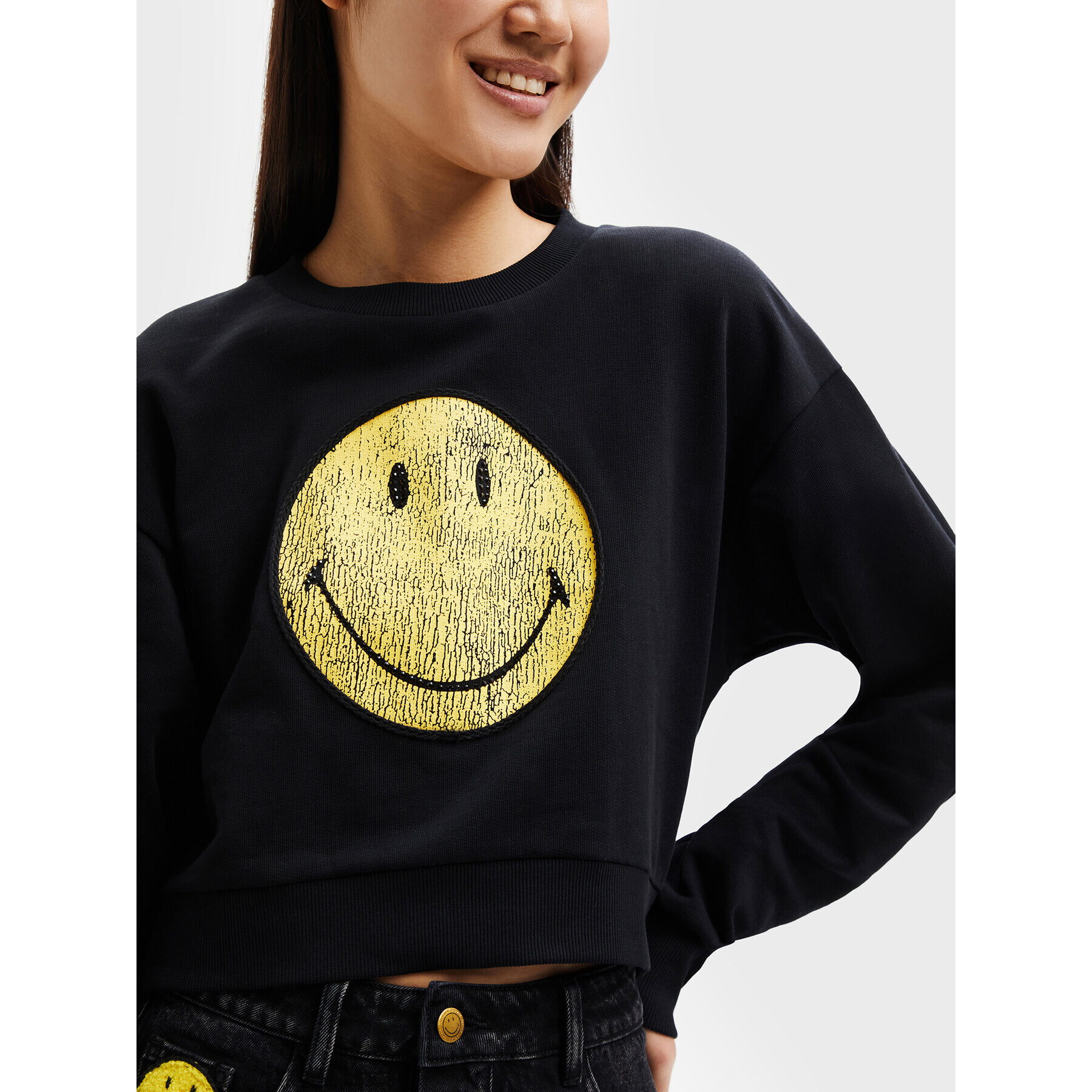 Desigual Jopa SMILEY 22WWSK35 Črna Relaxed Fit - Pepit.si