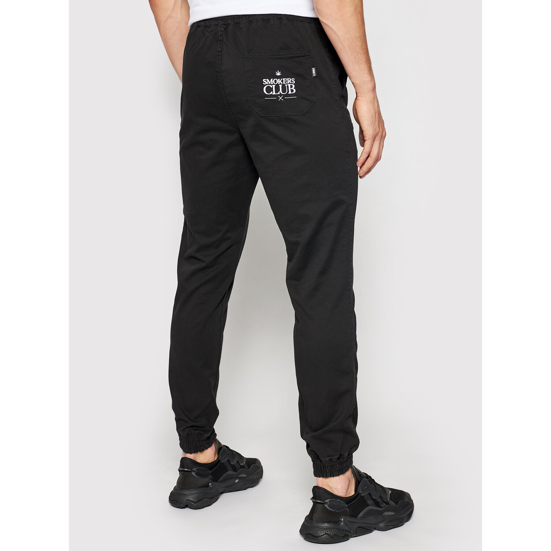 Diamante Wear Jogging hlače Unisex Smokers Club Classic 5497 Črna Regular Fit - Pepit.si