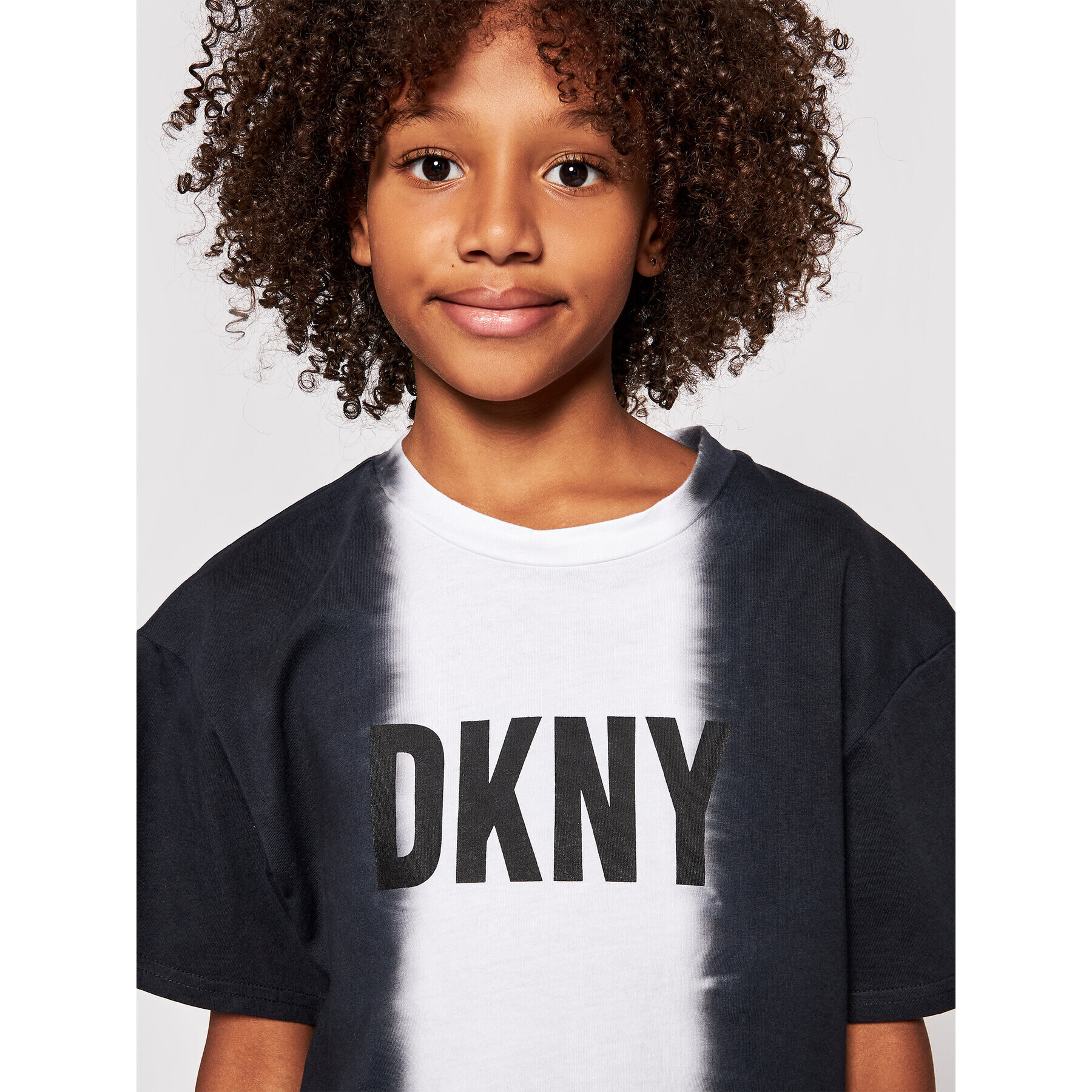 DKNY Majica D35R31 S Črna Regular Fit - Pepit.si