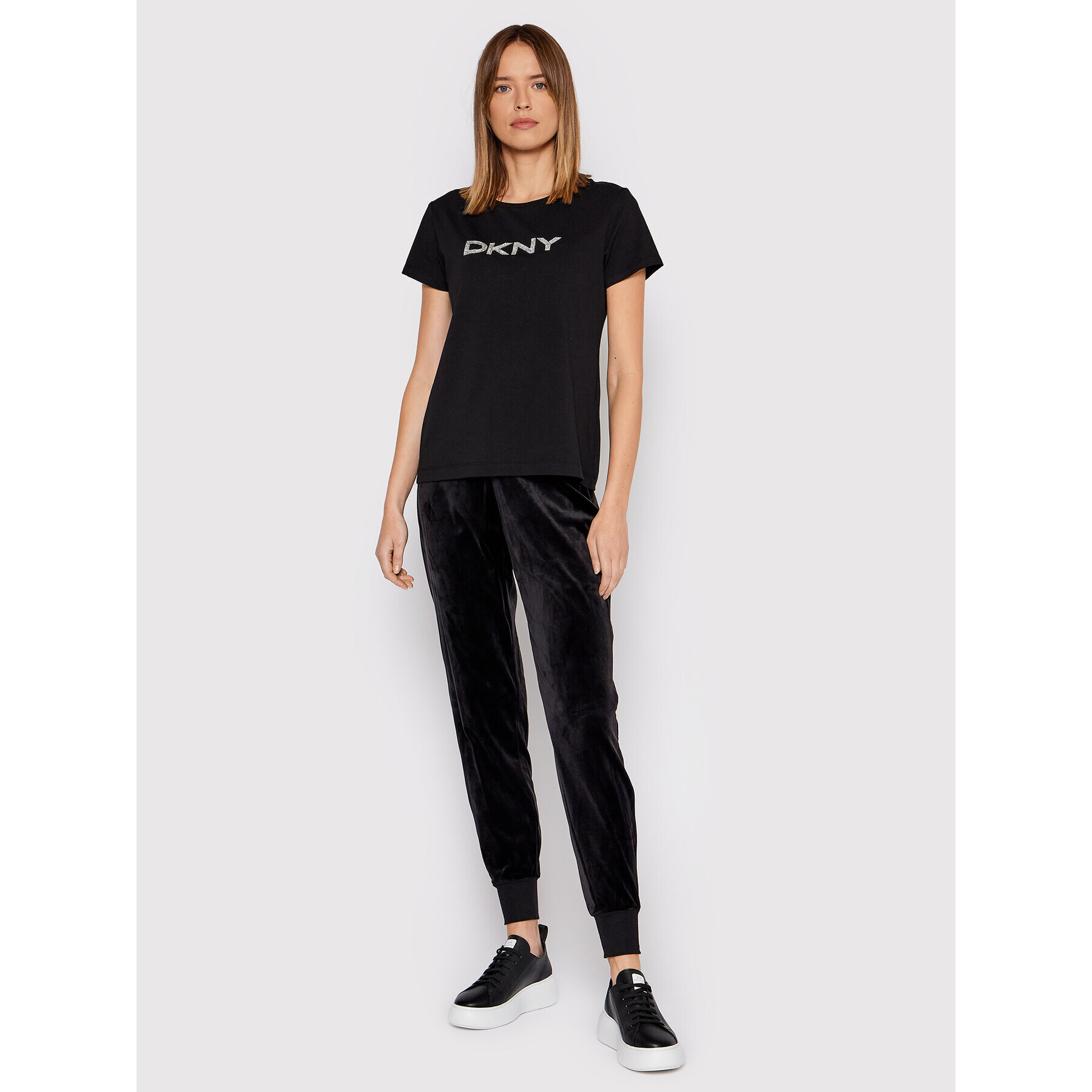 DKNY Spodnji del trenirke P1MFU156 Črna Regular Fit - Pepit.si