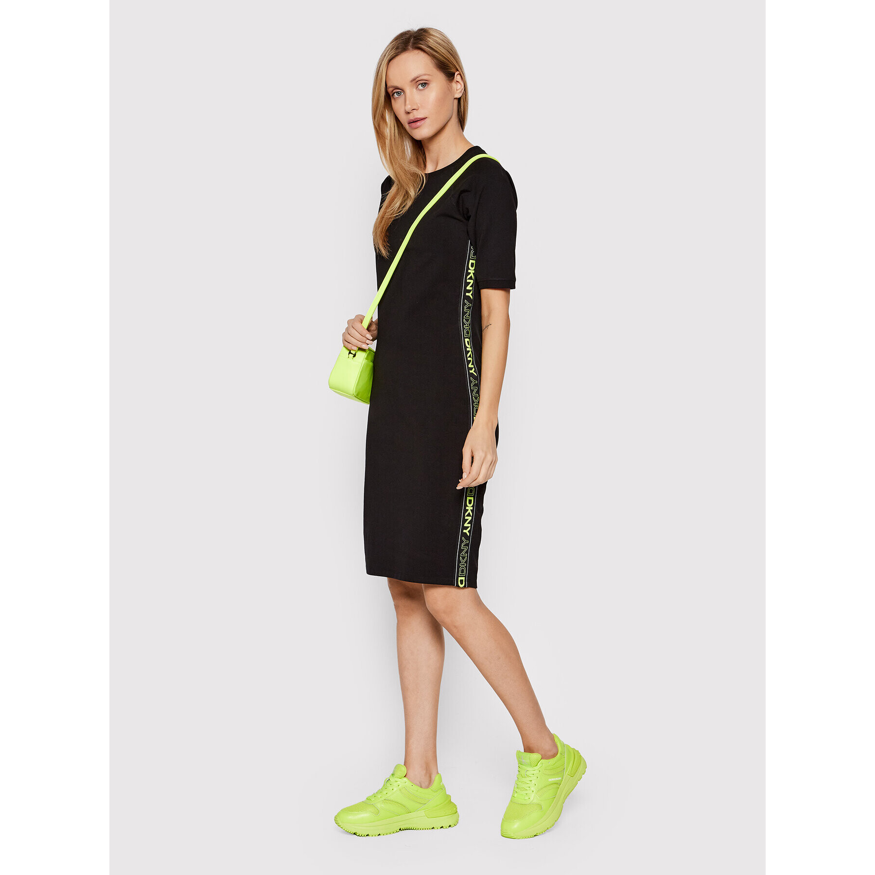 DKNY Sport Vsakodnevna obleka DP1D4481 Črna Regular Fit - Pepit.si