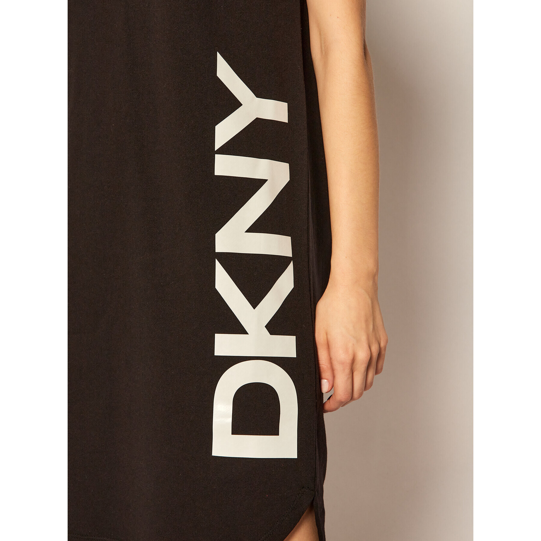 DKNY Vsakodnevna obleka P0RD1B2J Črna Regular Fit - Pepit.si