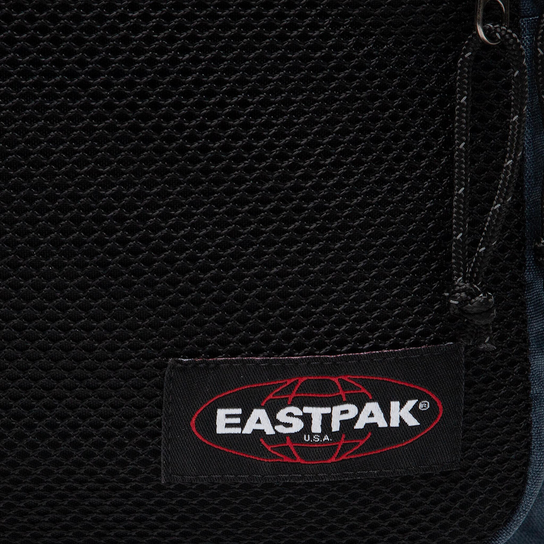 Eastpak Nahrbtnik Pinzip EK0A5B9Q Mornarsko modra - Pepit.si