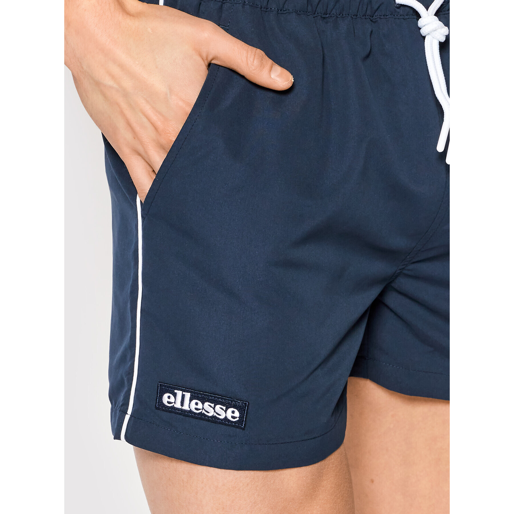 Ellesse Kopalne hlače Dem Slackers SHS00938 Mornarsko modra Regular Fit - Pepit.si