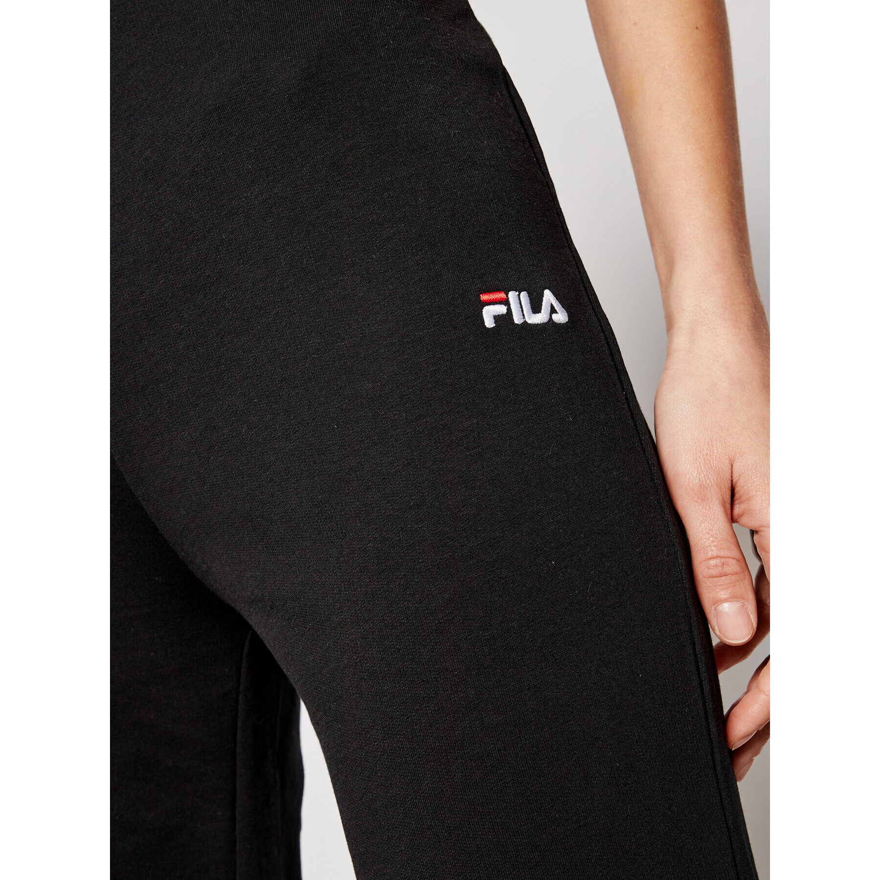 Fila Spodnji del trenirke Earleen 688432 Črna Regular Fit - Pepit.si