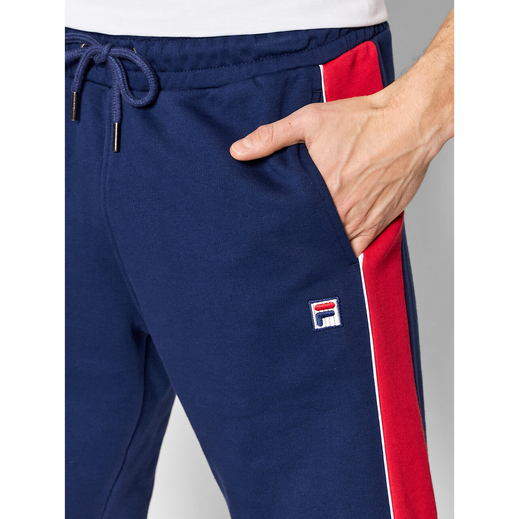 Fila Športne kratke hlače Bisag FAM0077 Mornarsko modra Relaxed Fit - Pepit.si