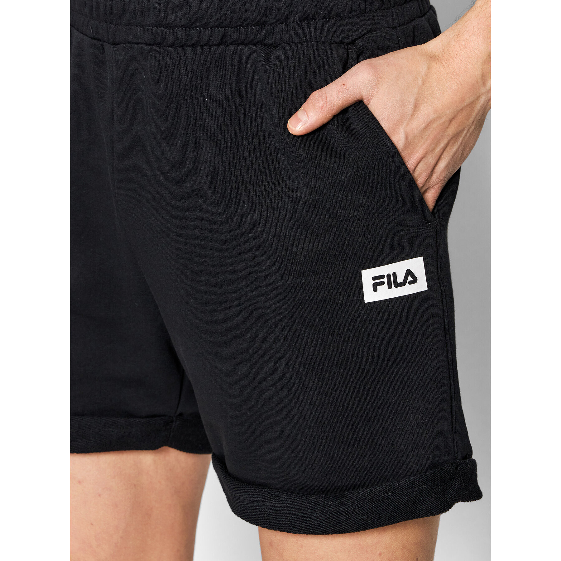 Fila Športne kratke hlače Bssum FAM0076 Črna Regular Fit - Pepit.si