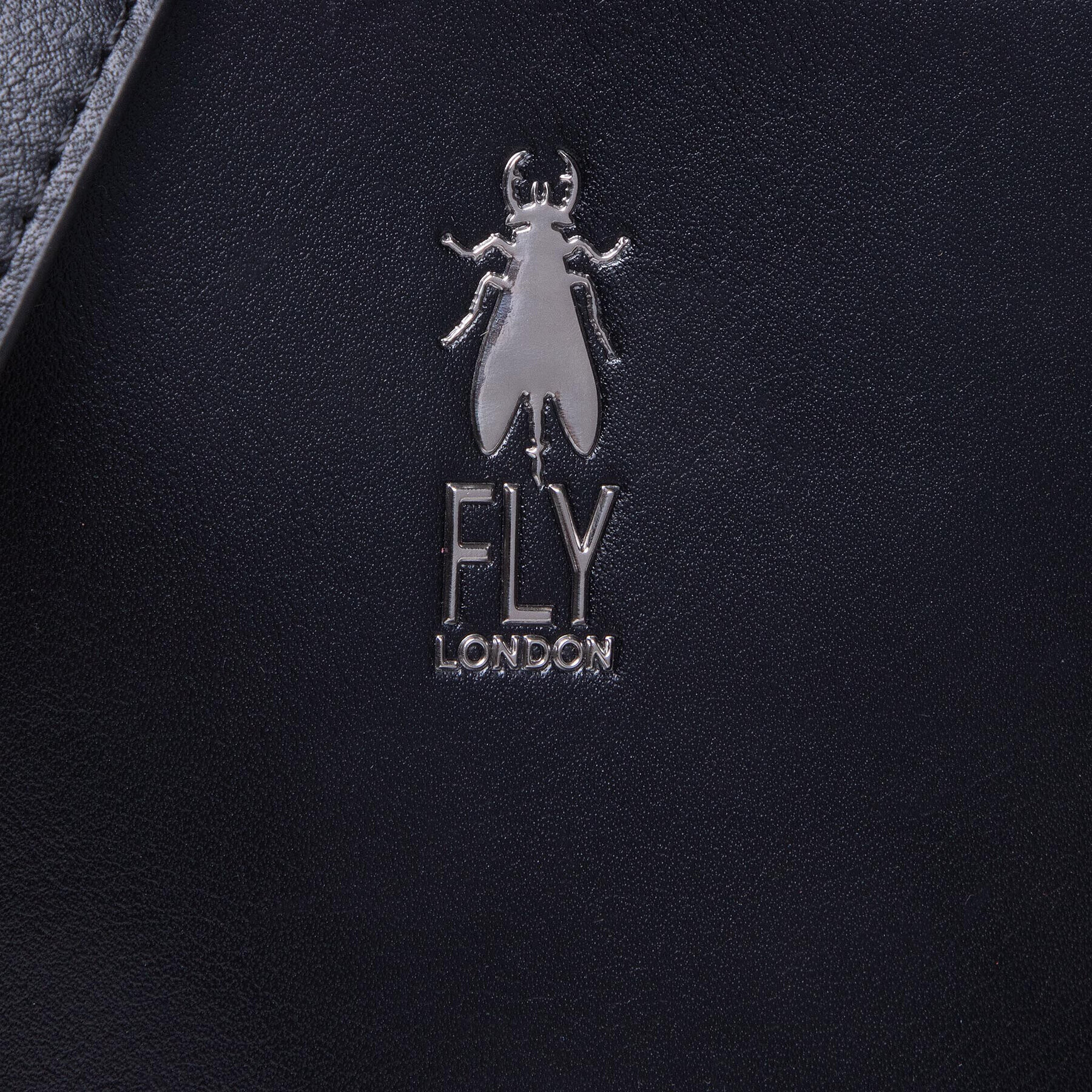 Fly London Ročna torba Bothfly P974714003 Črna - Pepit.si