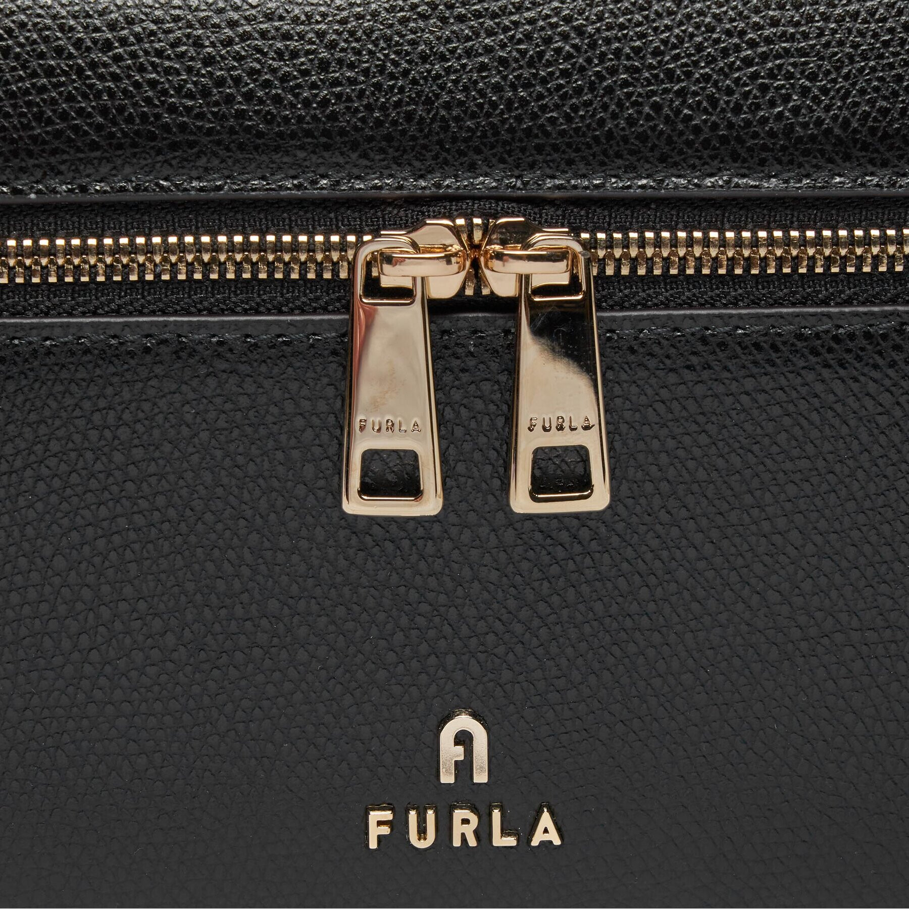 Furla Kozmetični kovček WE00537-ARE000-O6000-1007-20-CN Črna - Pepit.si