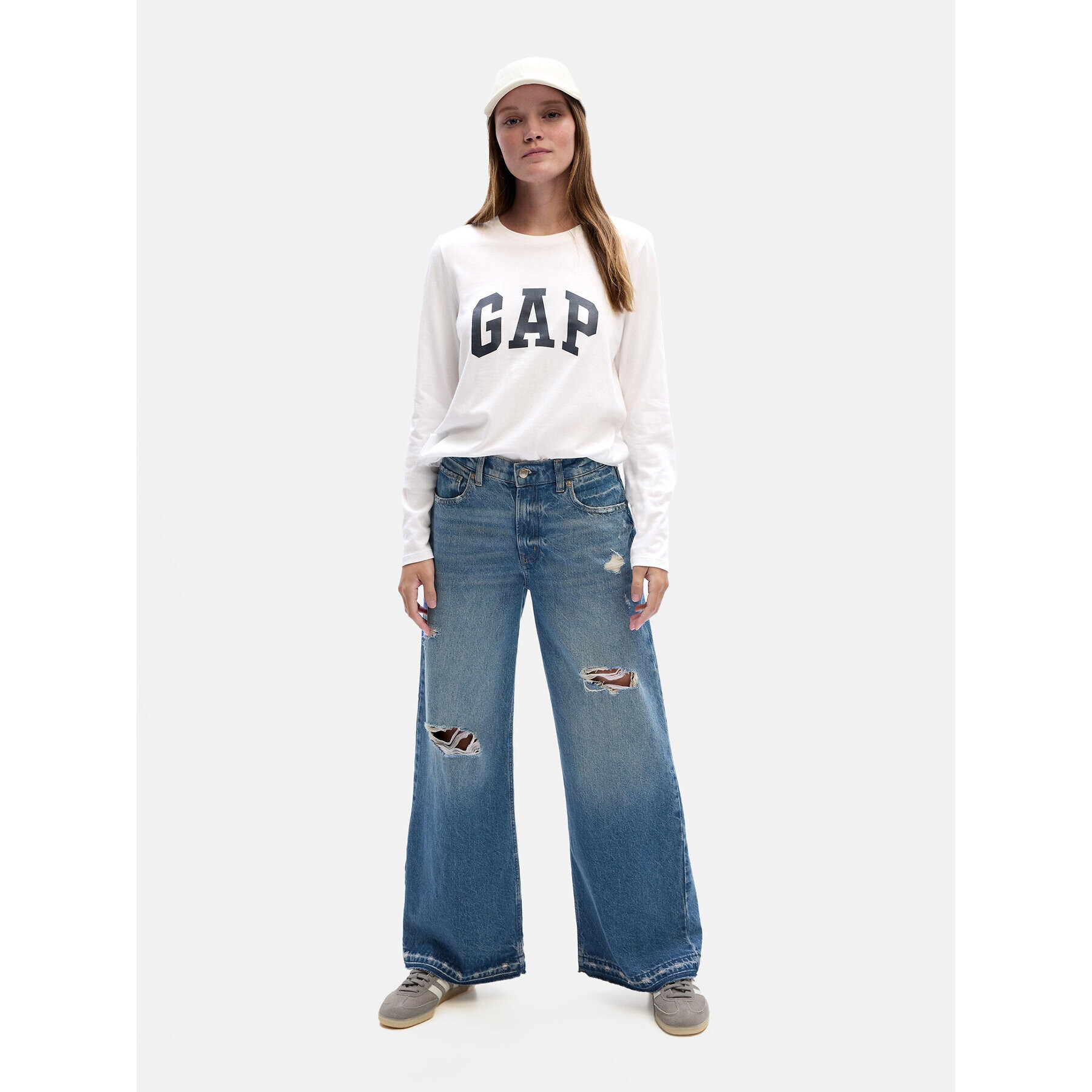 Gap Bluza 831228-00 Bela Relaxed Fit - Pepit.si